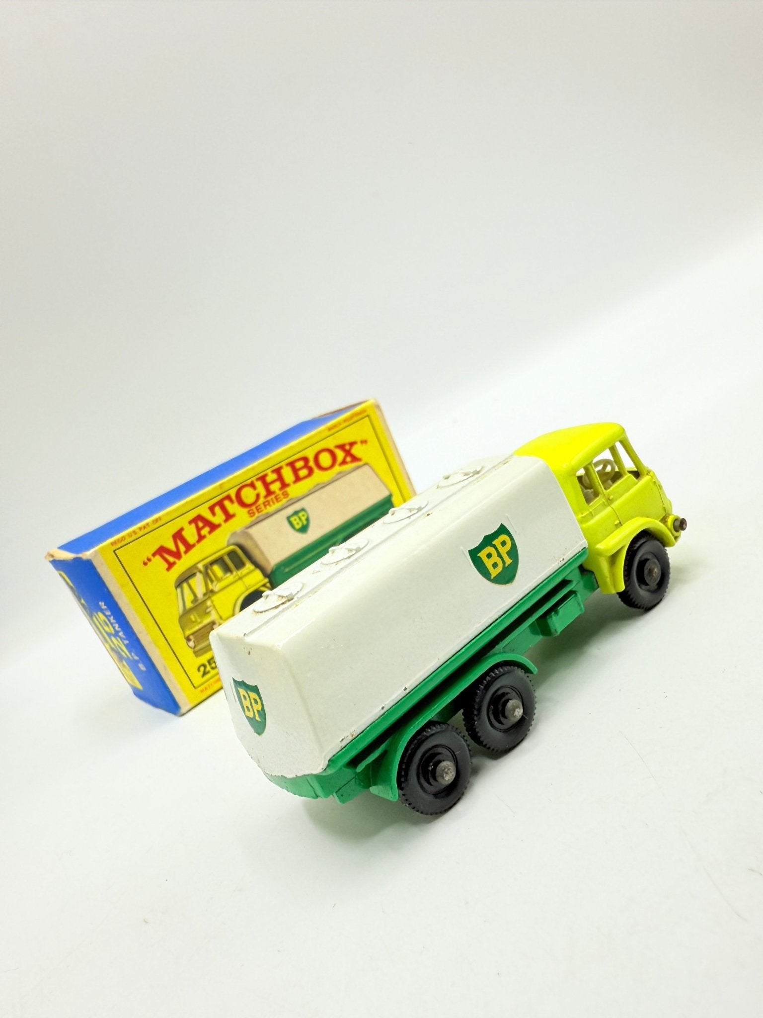 Matchbox Lesney 25c BP Tanker with decals - Magic Matchbox