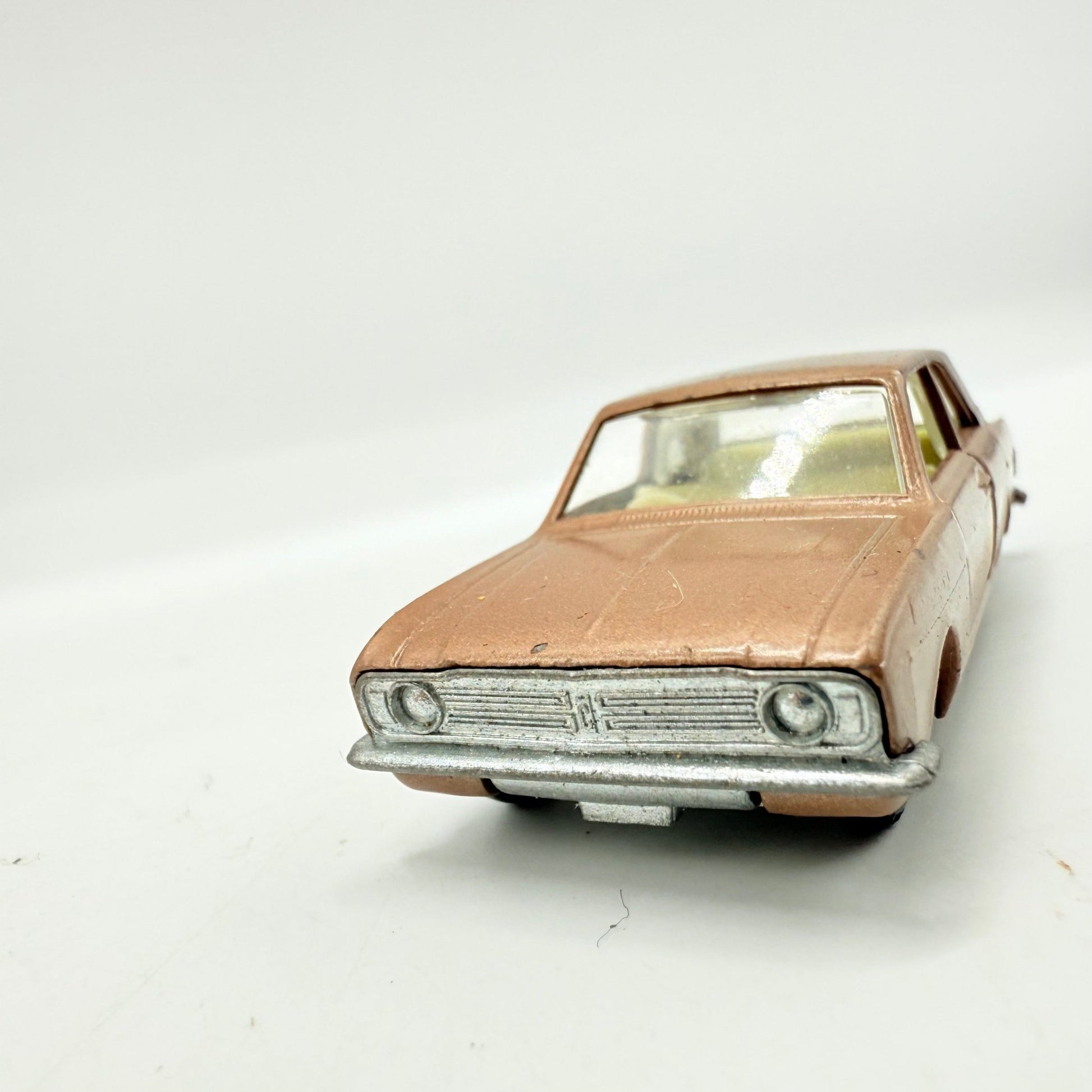 Matchbox Lesney 25d Ford Cortina - Magic Matchbox