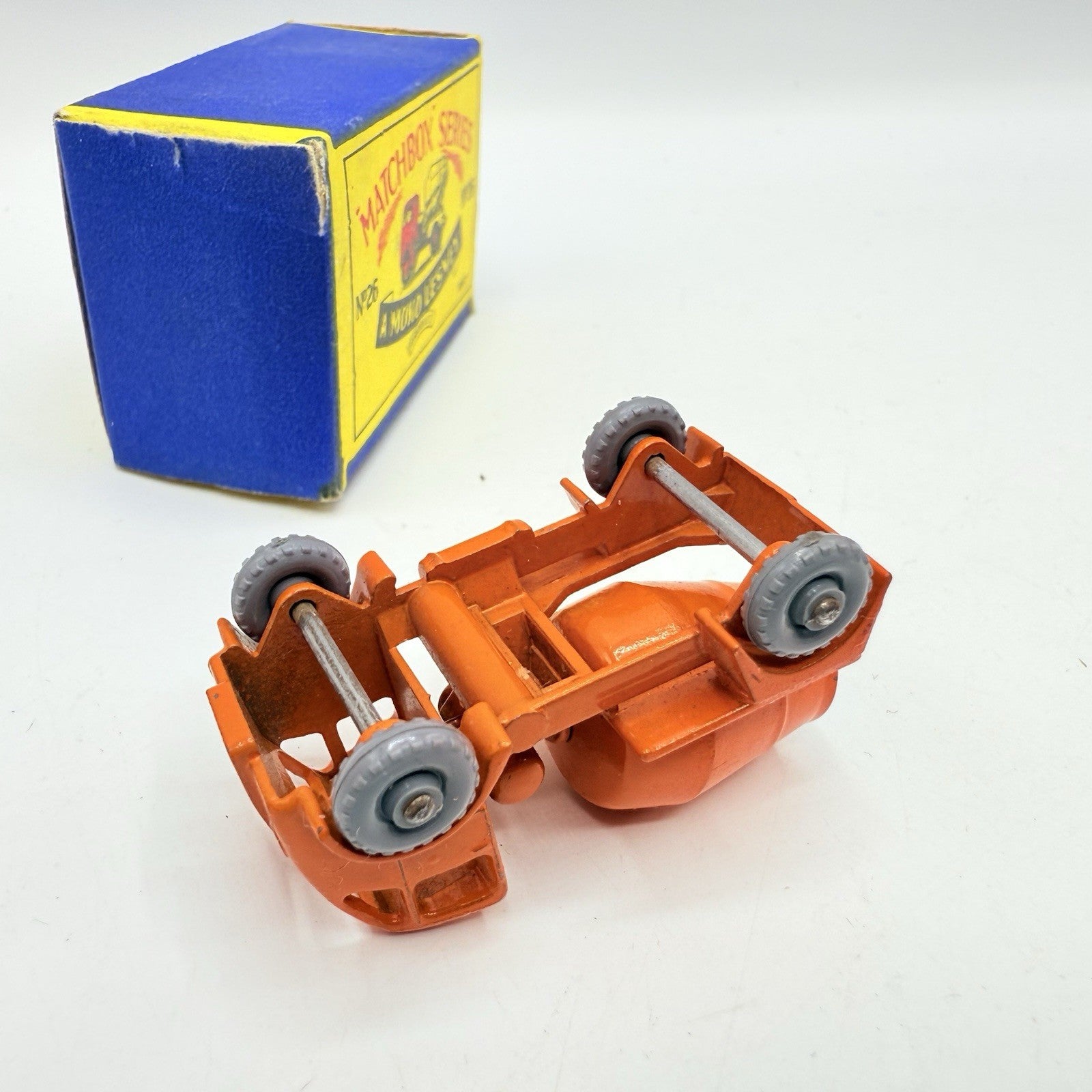 Matchbox Lesney 26a ERF Cement Mixer GPW - Magic Matchbox