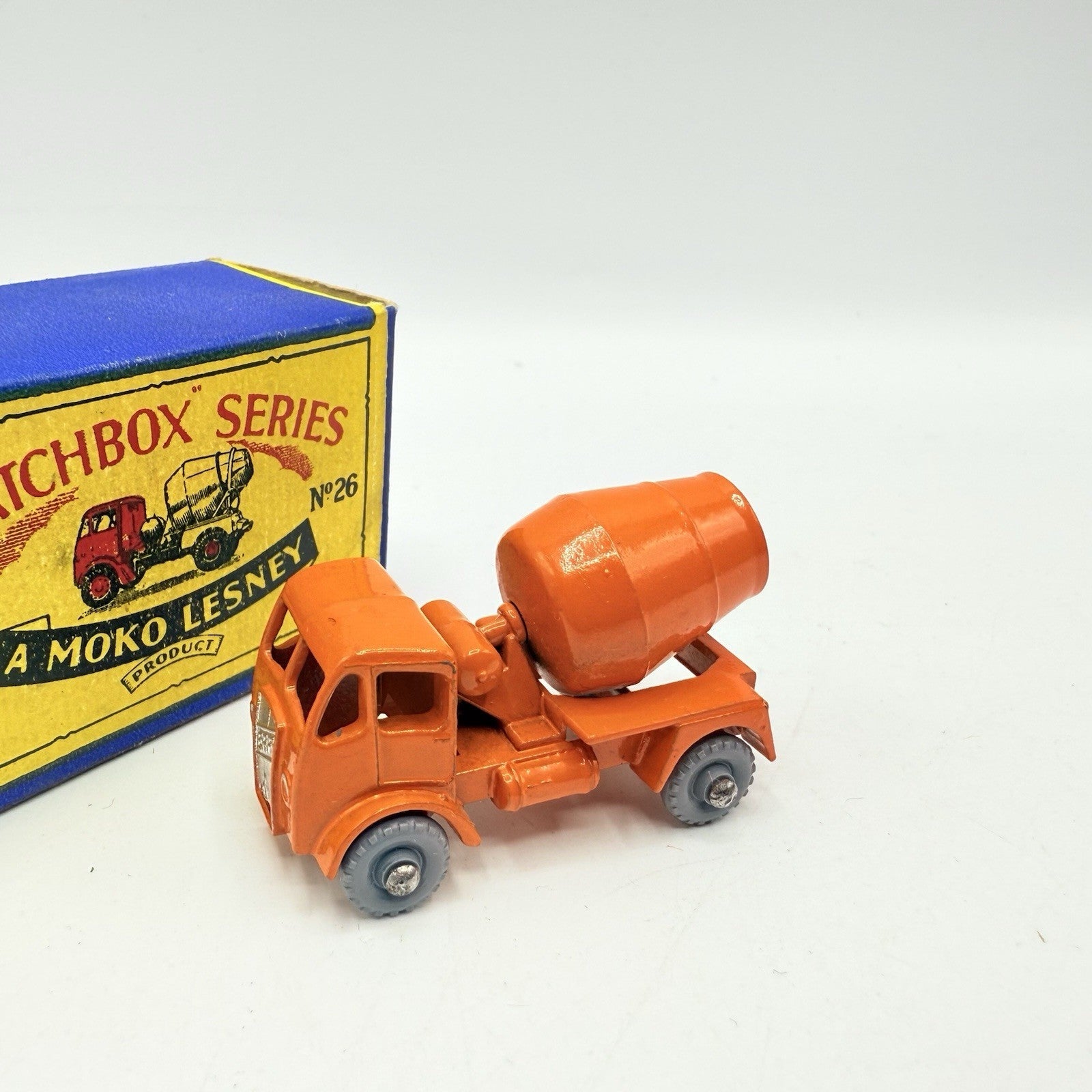 Matchbox Lesney 26a ERF Cement Mixer GPW - Magic Matchbox