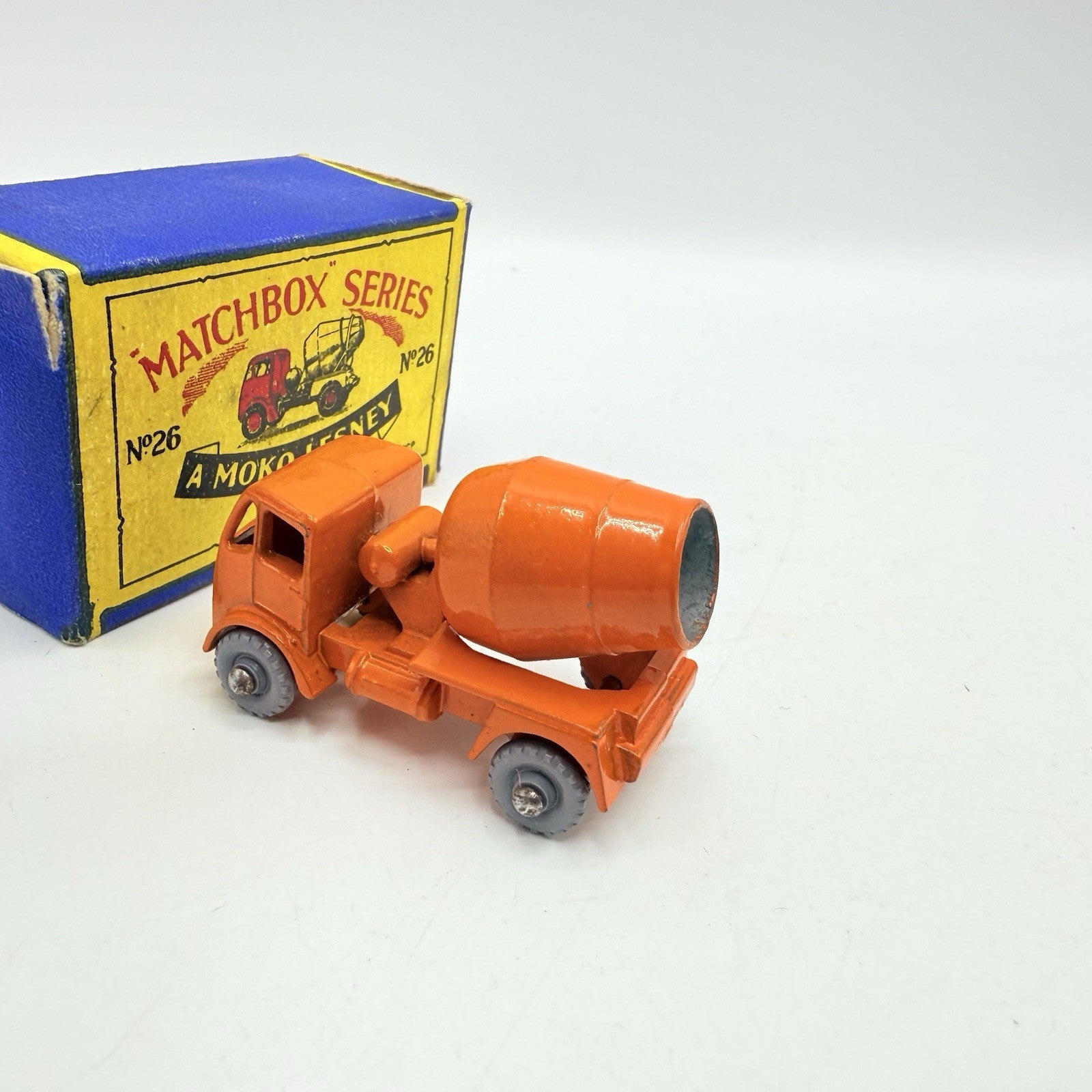 Matchbox Lesney 26a ERF Cement Mixer GPW - Magic Matchbox