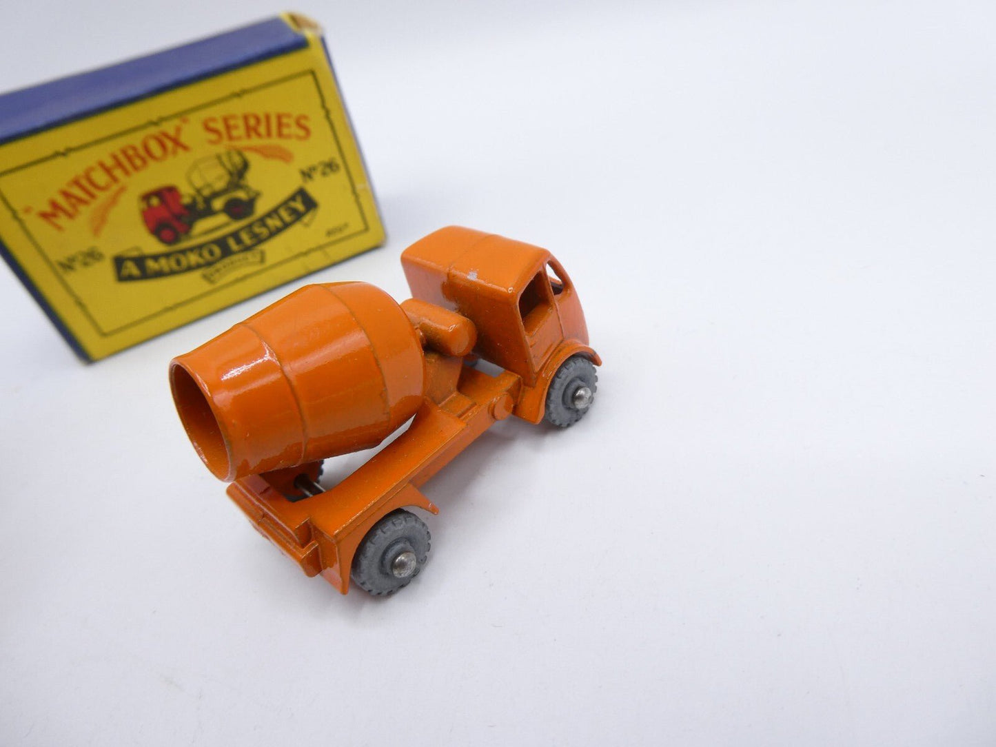 Matchbox Lesney 26a ERF Cement Mixer MW - Magic Matchbox
