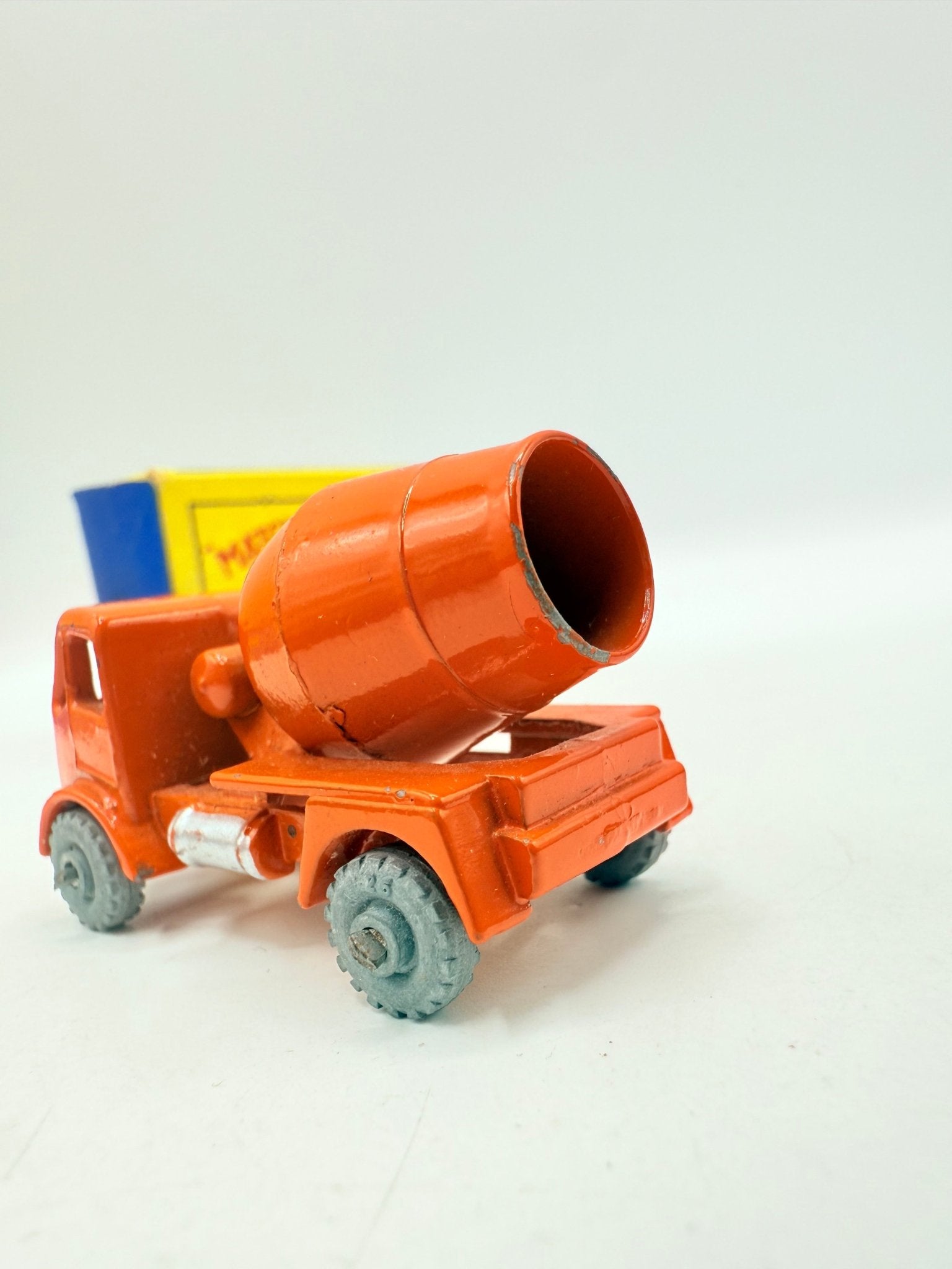 Matchbox Lesney 26a ERF Cement Mixer MW - Magic Matchbox