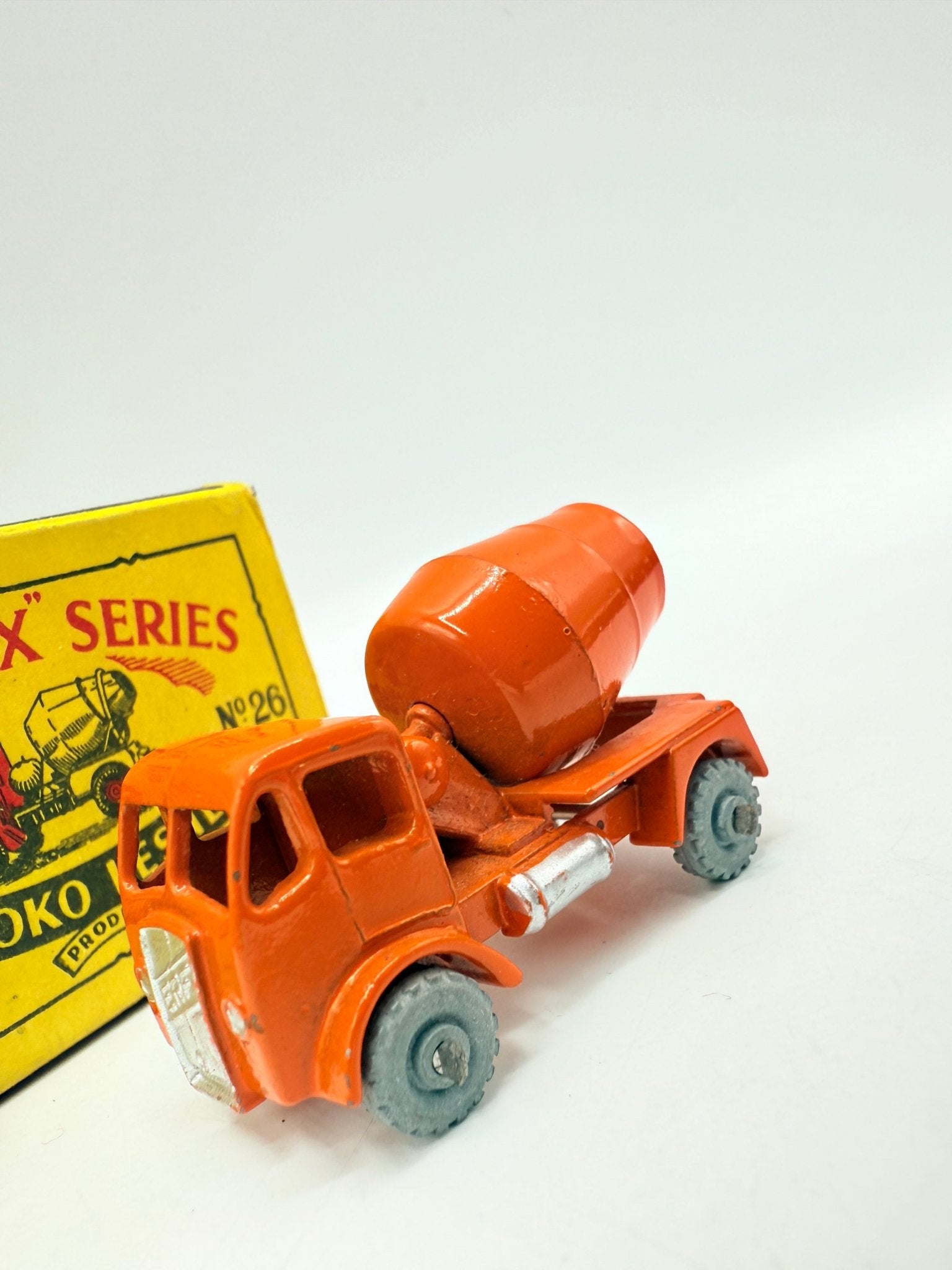 Matchbox Lesney 26a ERF Cement Mixer MW - Magic Matchbox