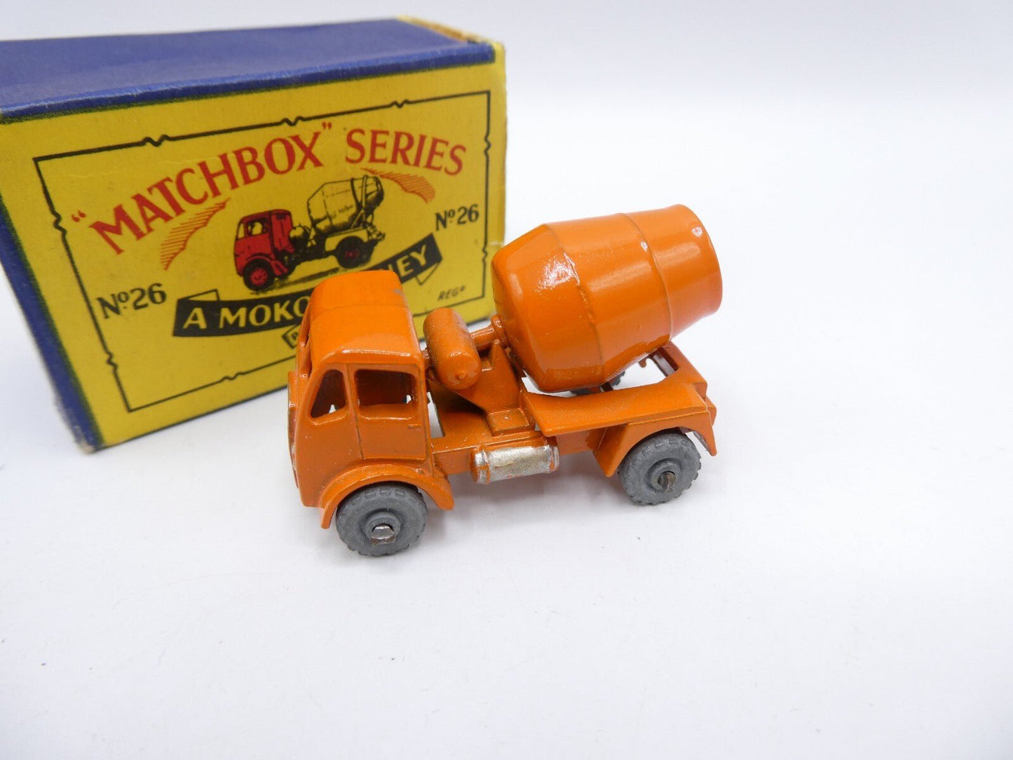 Matchbox Lesney 26a ERF Cement Mixer MW - Magic Matchbox