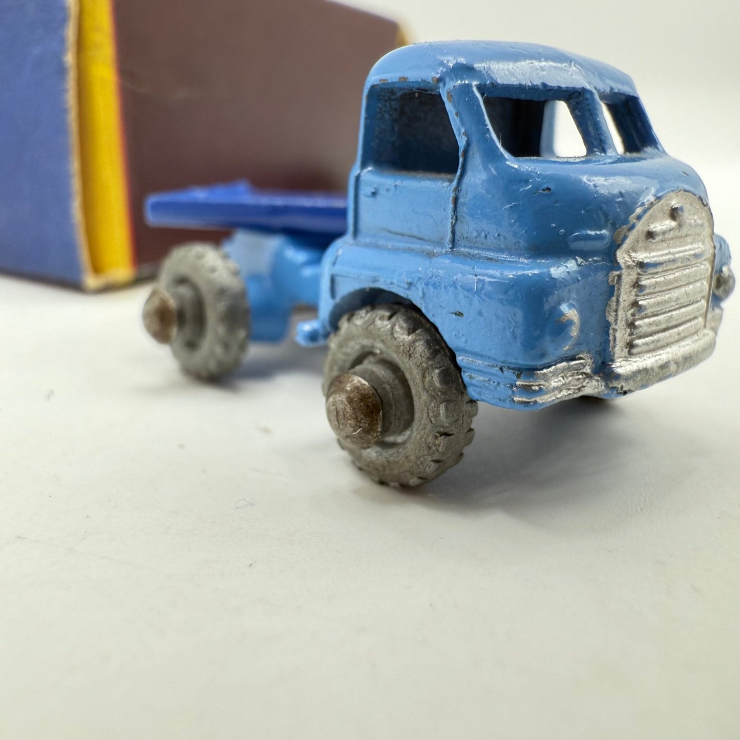 Matchbox Lesney 27a Bedford Articulated Low Loader SC1 BLUE - Magic Matchbox