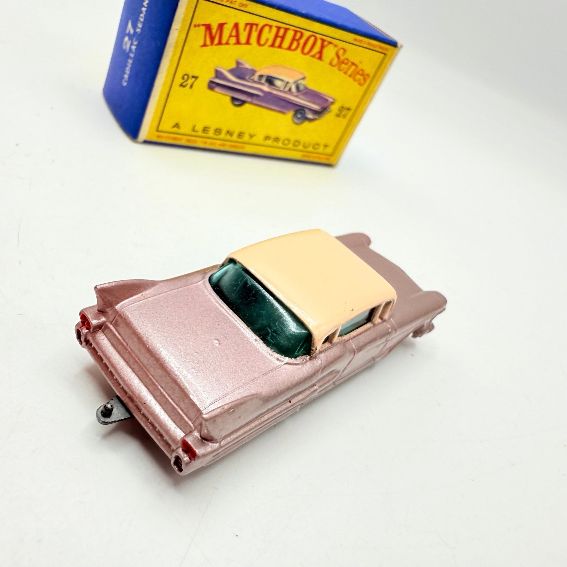 Matchbox Lesney 27c Cadillac Sixty Special GPW Black Base - Magic Matchbox