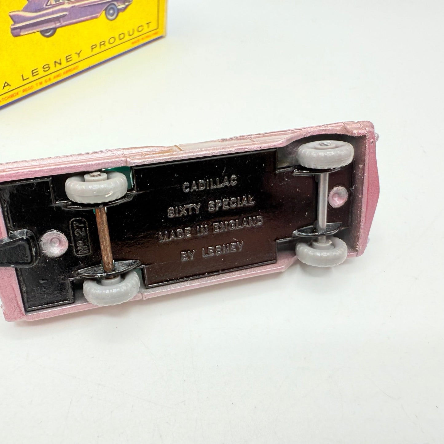 Matchbox Lesney 27c Cadillac Sixty Special GPW Black Base - Magic Matchbox