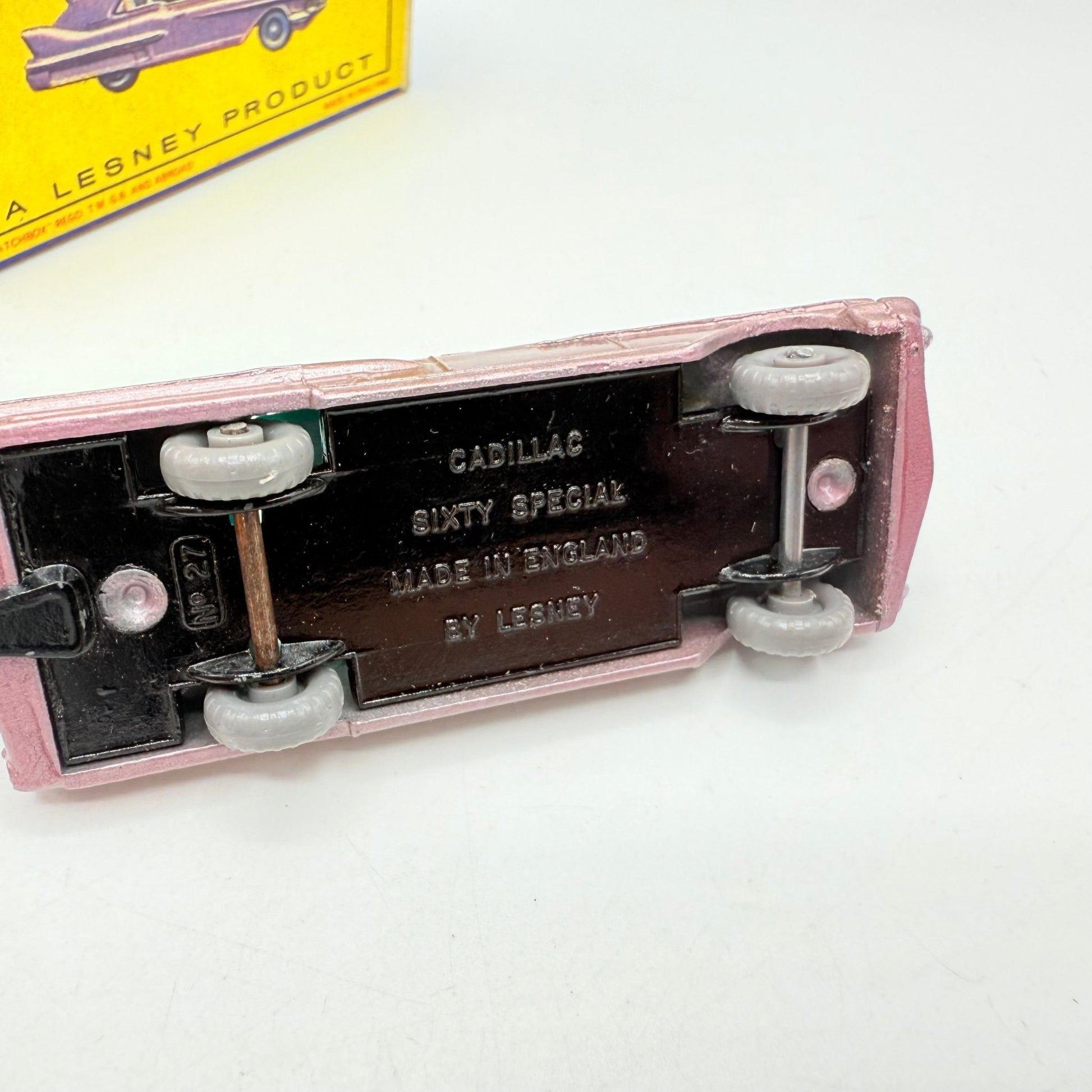 Matchbox Lesney 27c Cadillac Sixty Special GPW Black Base - Magic Matchbox