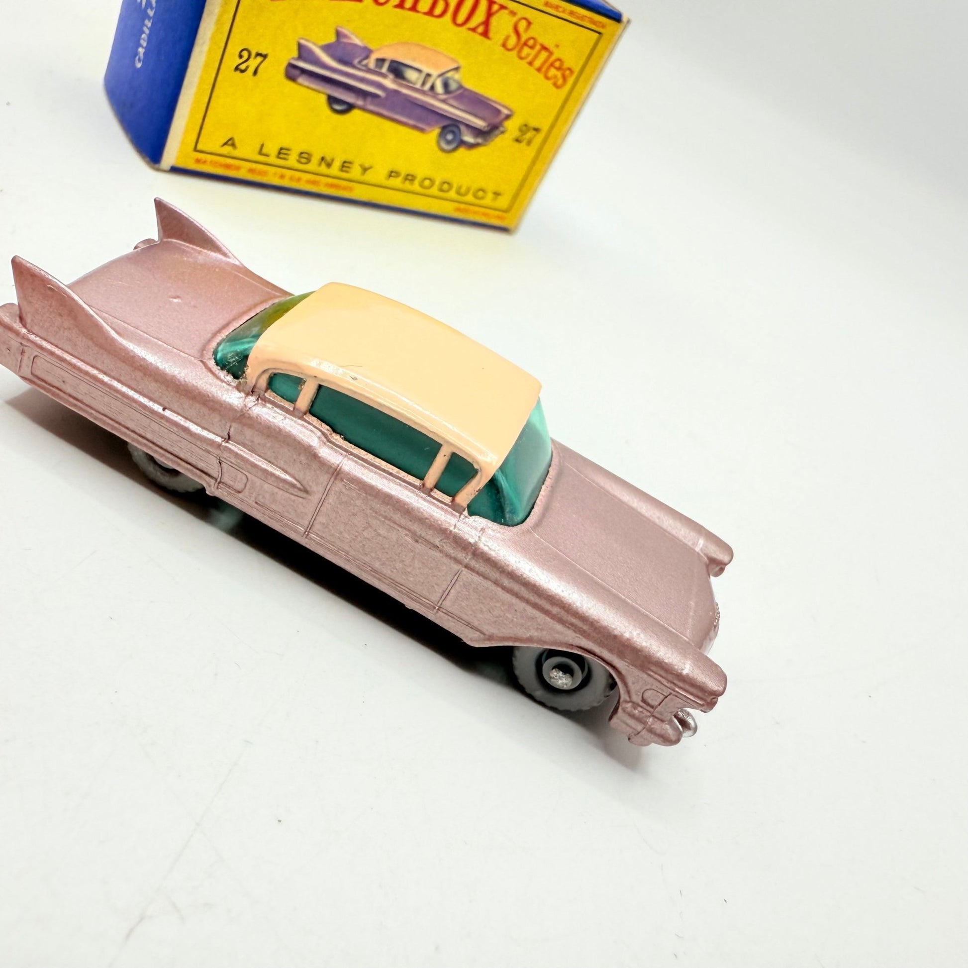 Matchbox Lesney 27c Cadillac Sixty Special GPW Black Base - Magic Matchbox