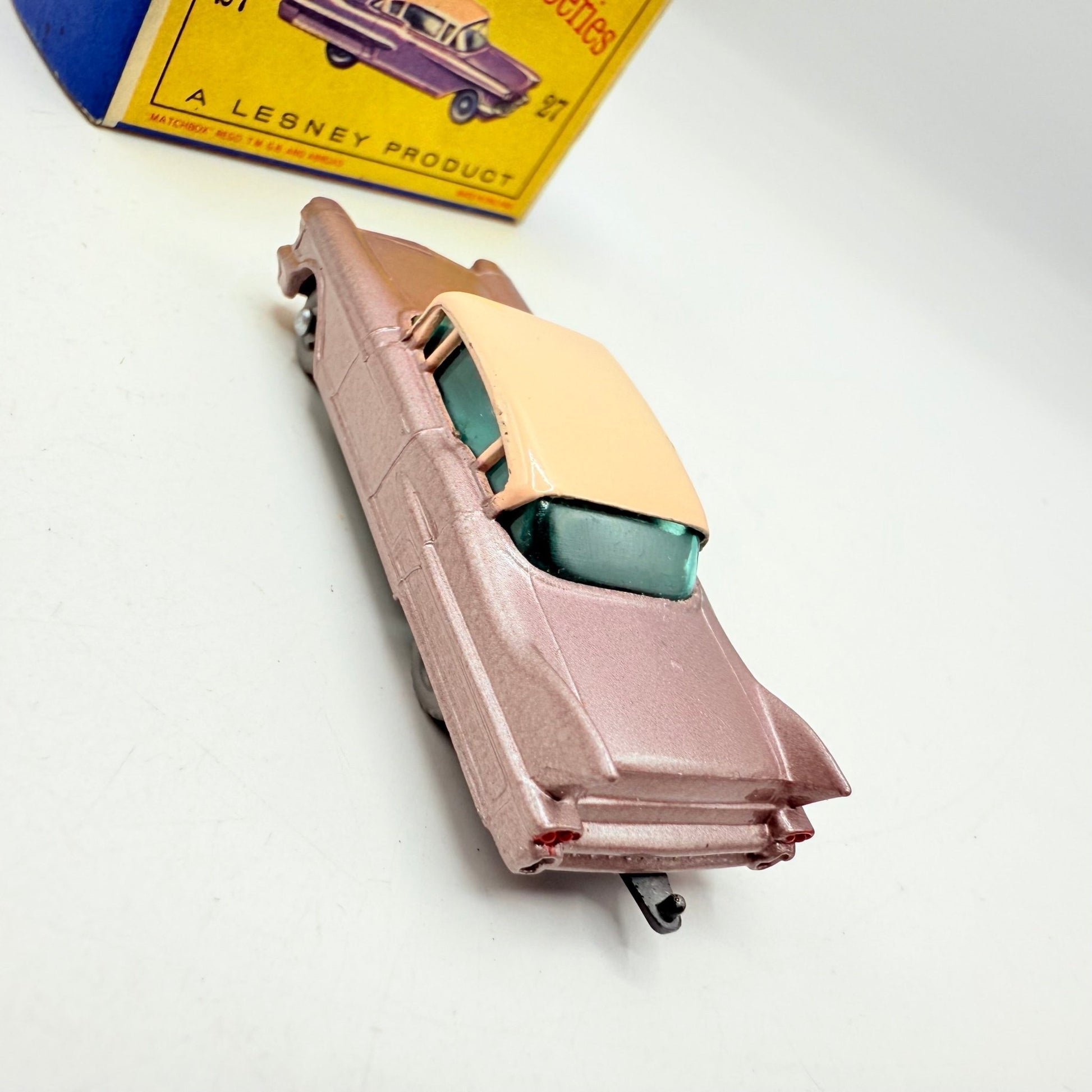 Matchbox Lesney 27c Cadillac Sixty Special GPW Black Base - Magic Matchbox