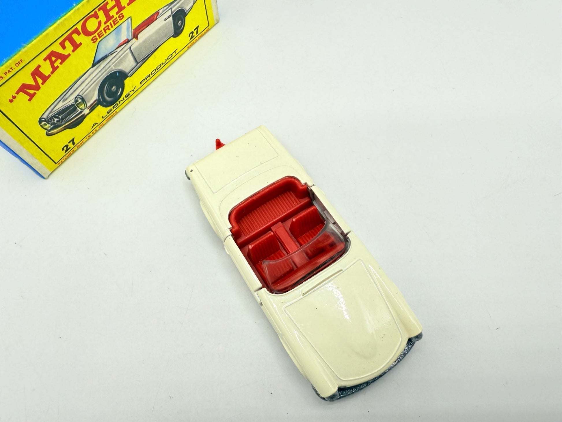 Matchbox Lesney 27d Mercedes - Benz 230SL - Magic Matchbox