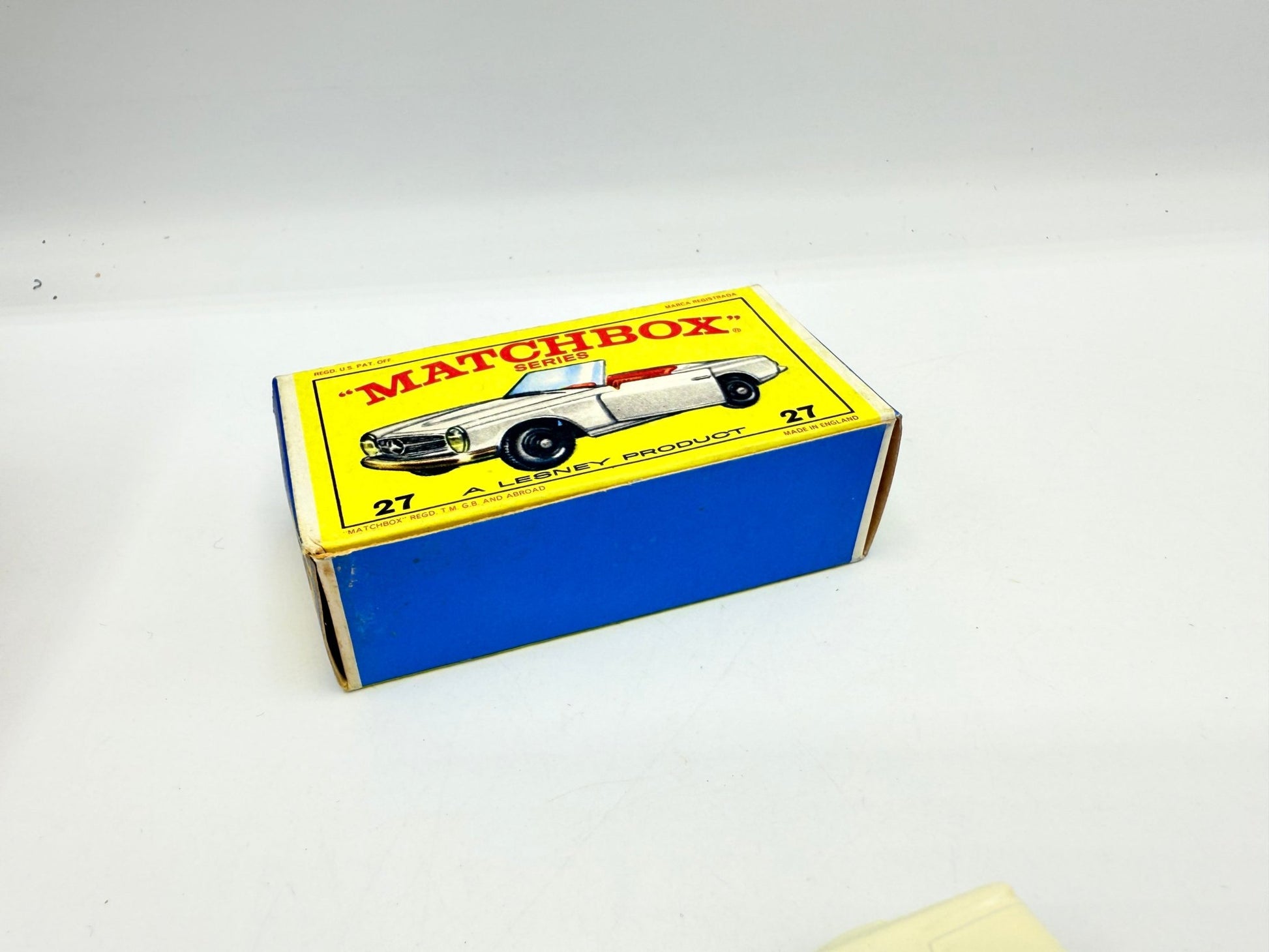 Matchbox Lesney 27d Mercedes - Benz 230SL - Magic Matchbox