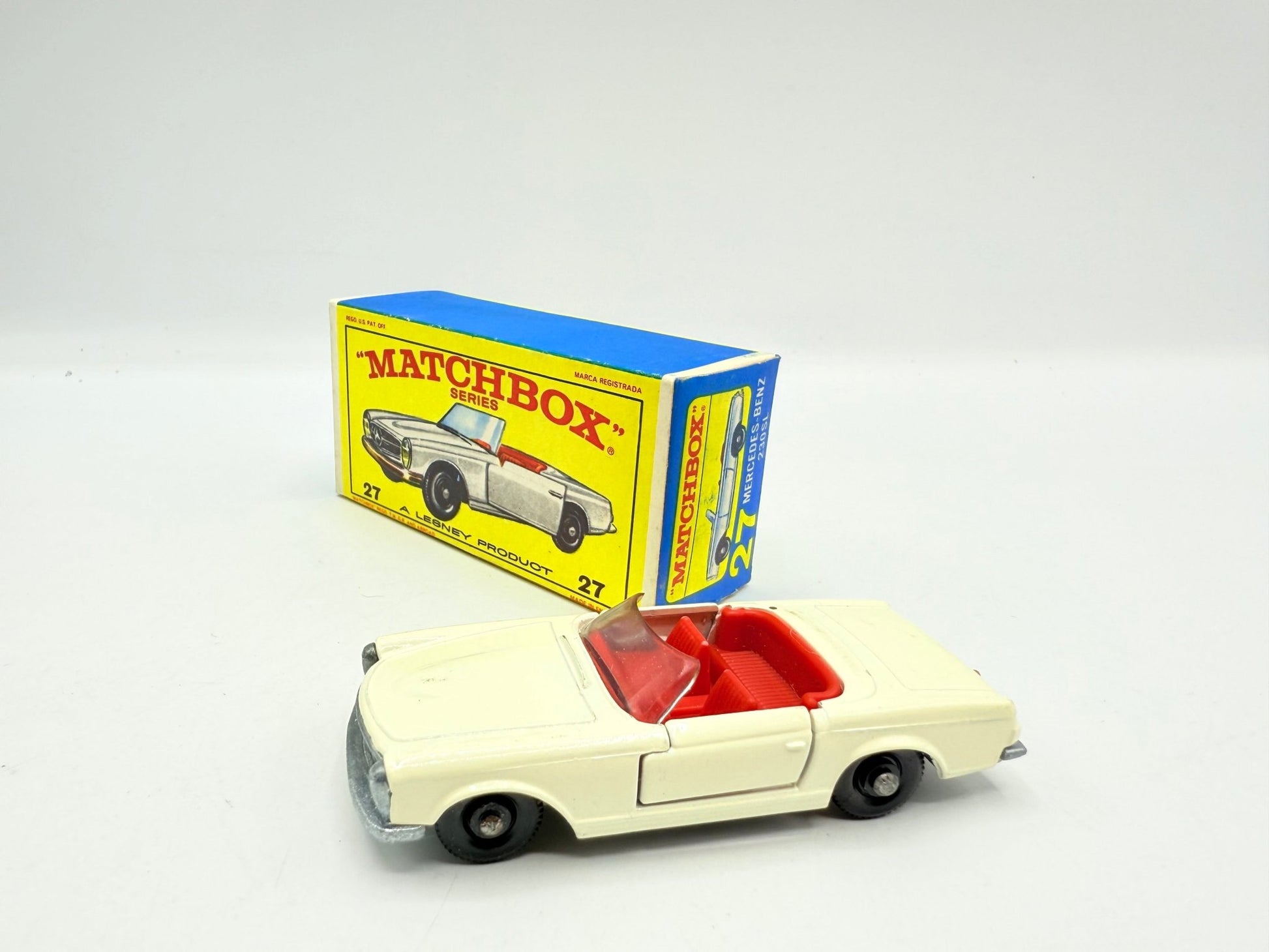 Matchbox Lesney 27d Mercedes - Benz 230SL - Magic Matchbox