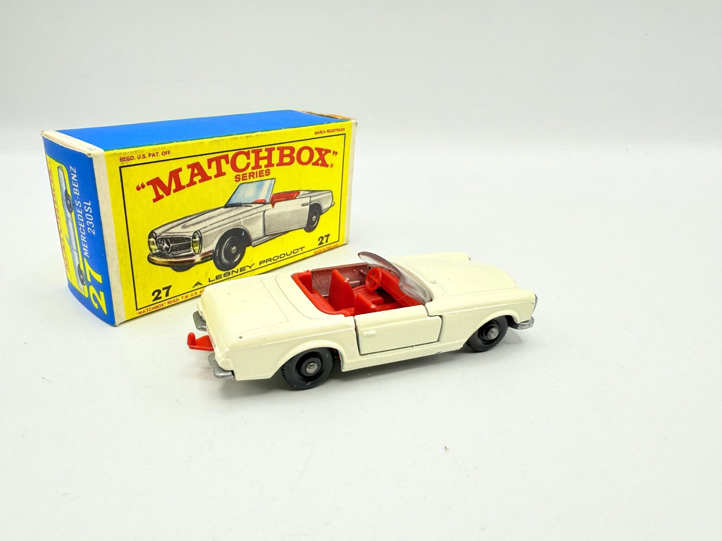 Matchbox Lesney 27d Mercedes - Benz 230SL - Magic Matchbox
