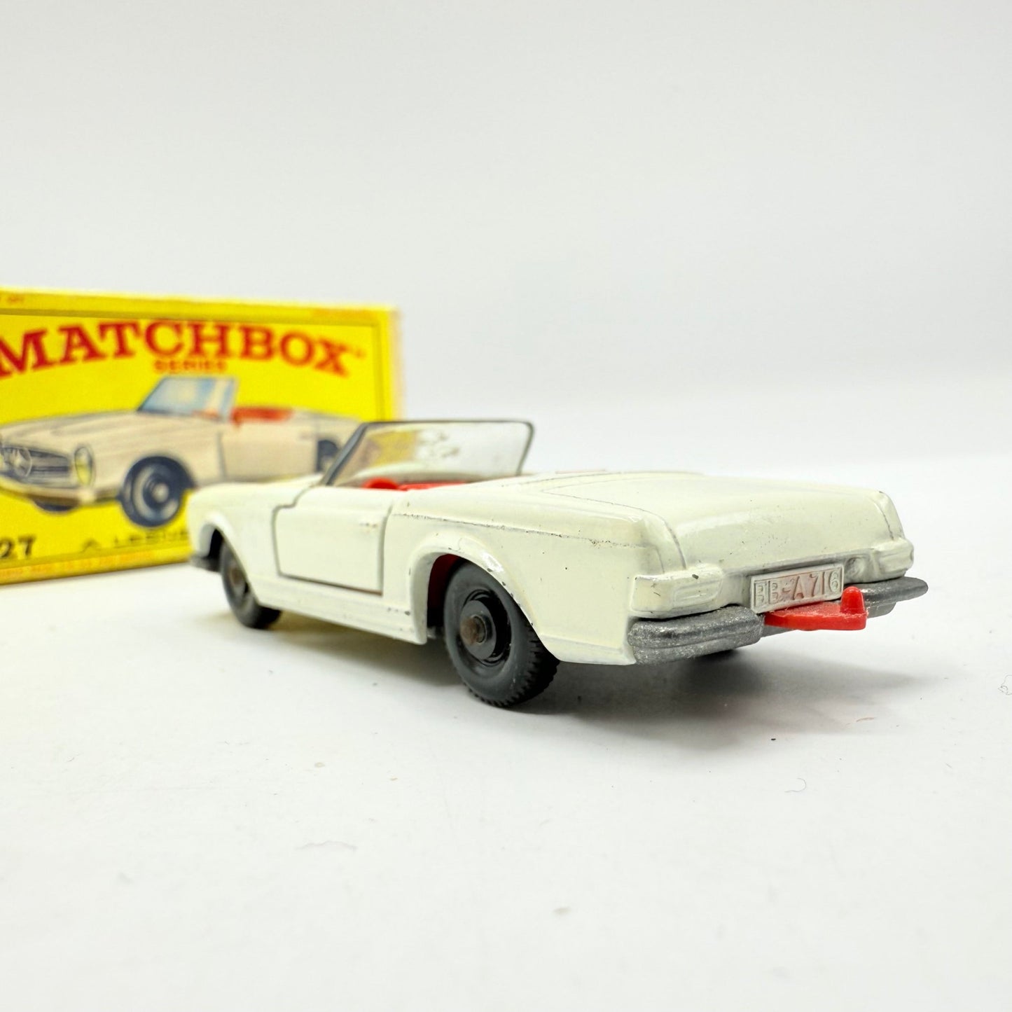 Matchbox Lesney 27d Mercedes - Benz 230SL - Magic Matchbox