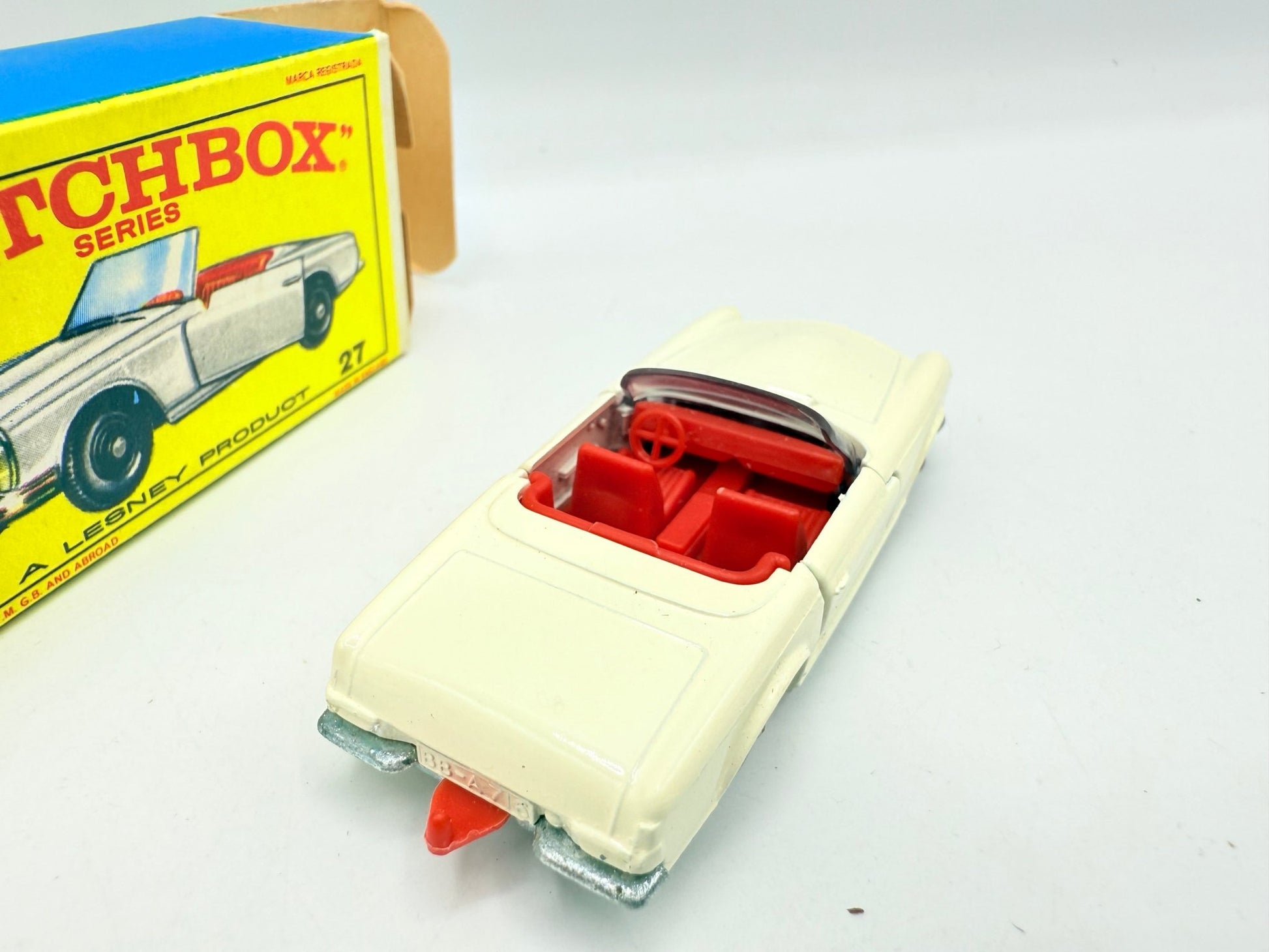 Matchbox Lesney 27d Mercedes - Benz 230SL - Magic Matchbox