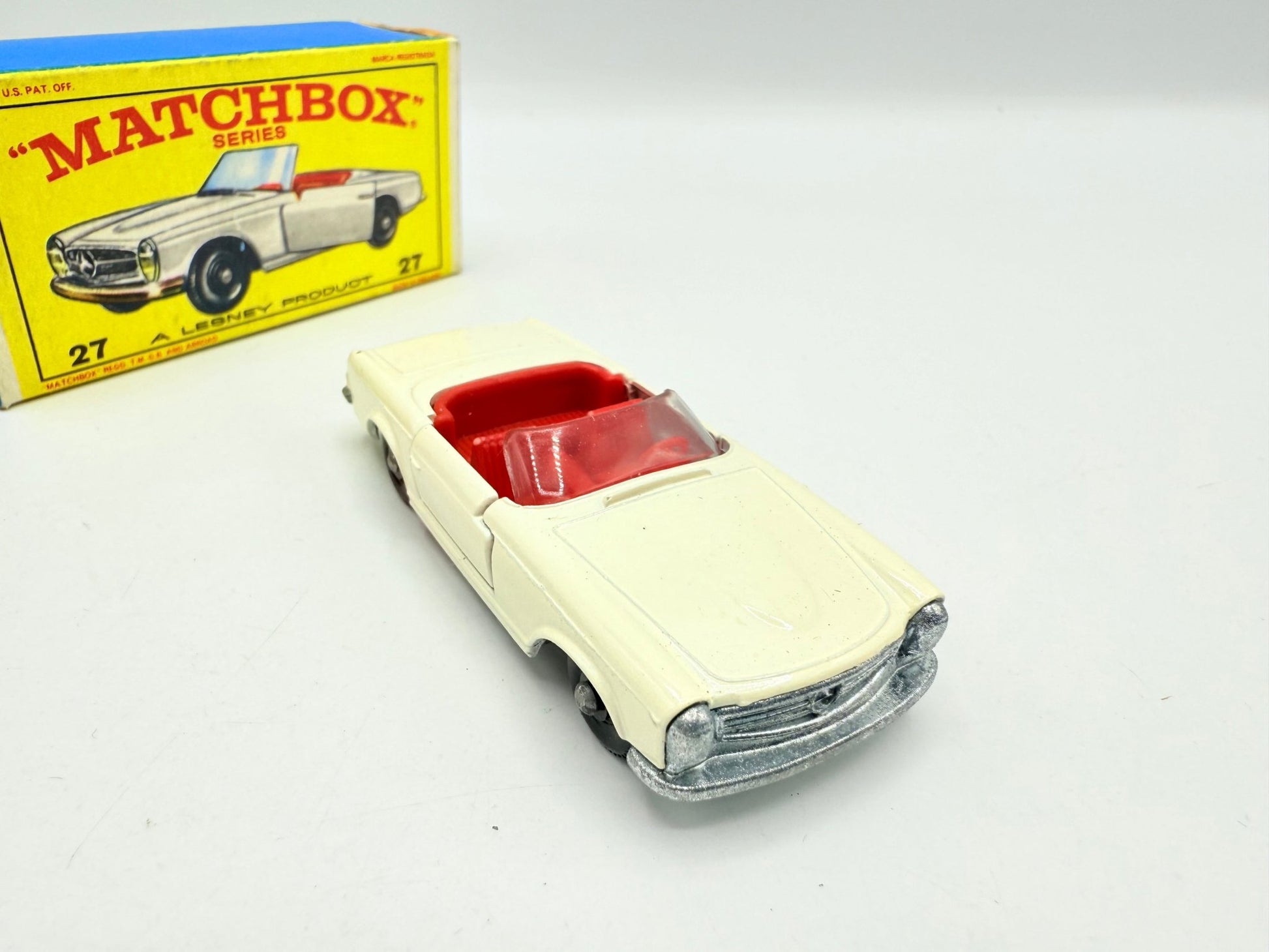 Matchbox Lesney 27d Mercedes - Benz 230SL - Magic Matchbox