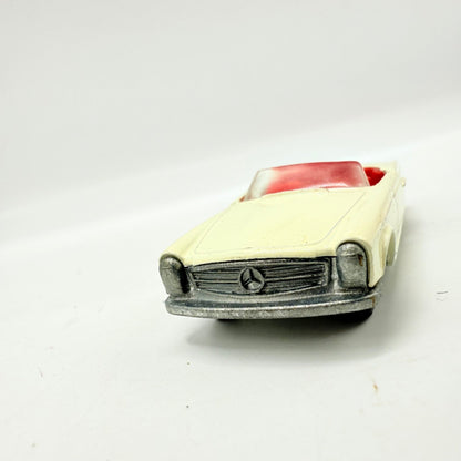Matchbox Lesney 27d Mercedes - Benz 230SL - Magic Matchbox