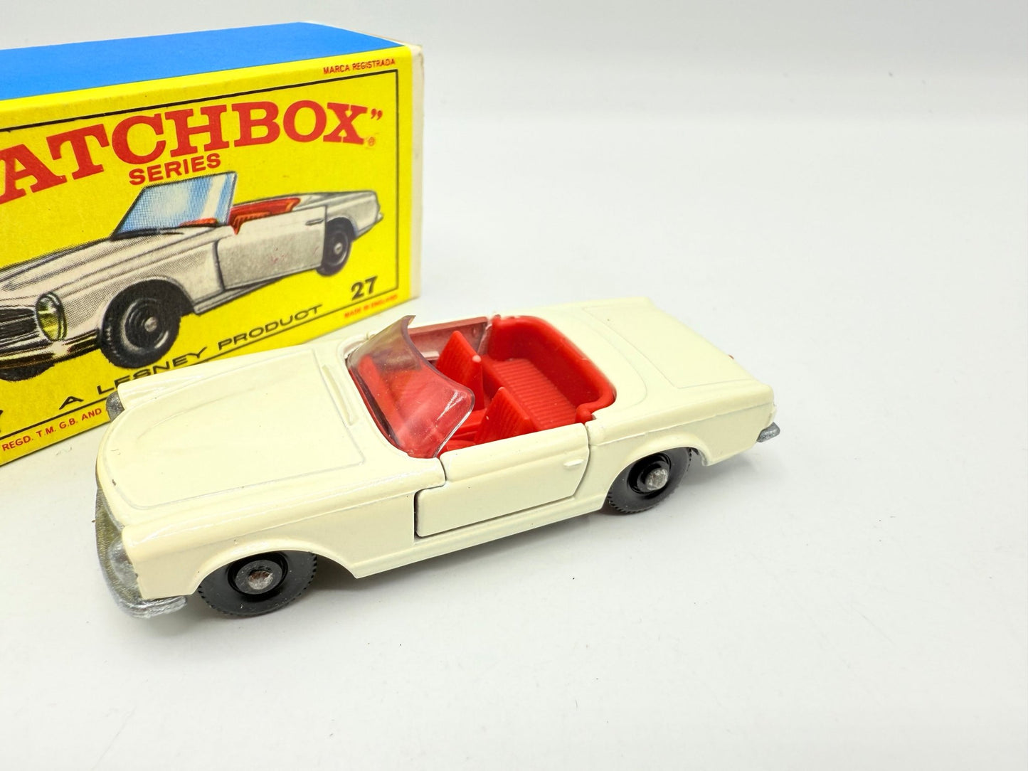Matchbox Lesney 27d Mercedes - Benz 230SL - Magic Matchbox
