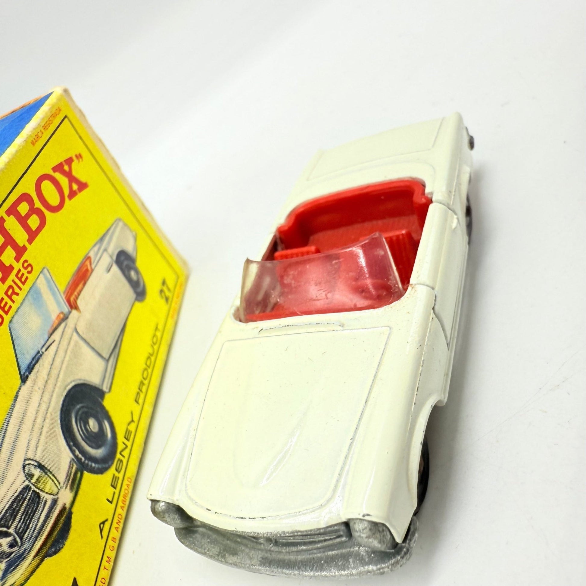 Matchbox Lesney 27d Mercedes - Benz 230SL - Magic Matchbox
