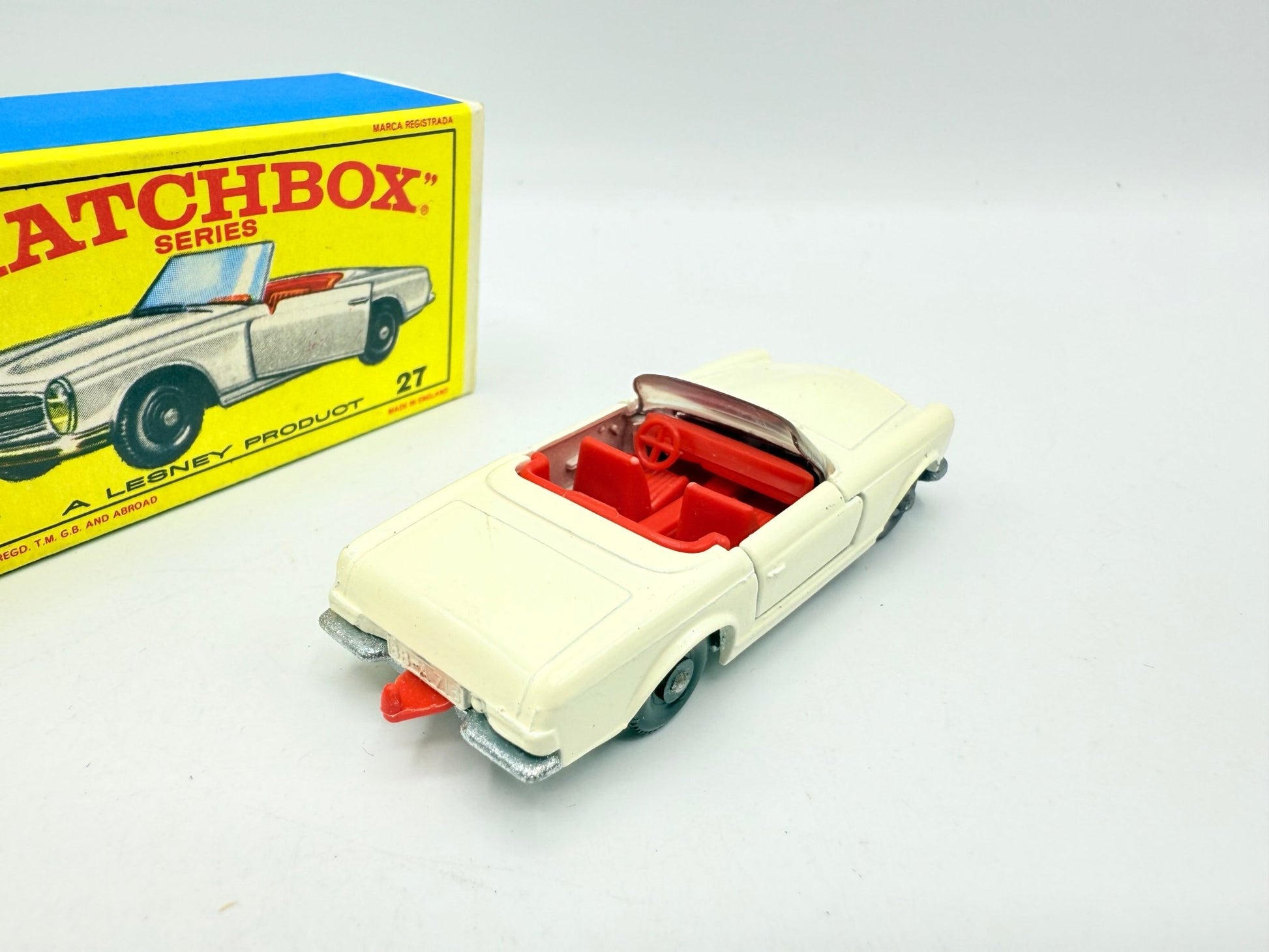 Matchbox Lesney 27d Mercedes - Benz 230SL - Magic Matchbox