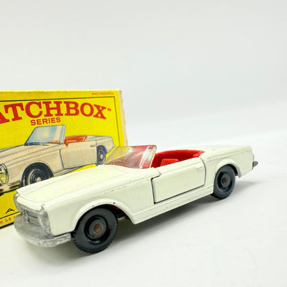 Matchbox Lesney 27d Mercedes - Benz 230SL - Magic Matchbox