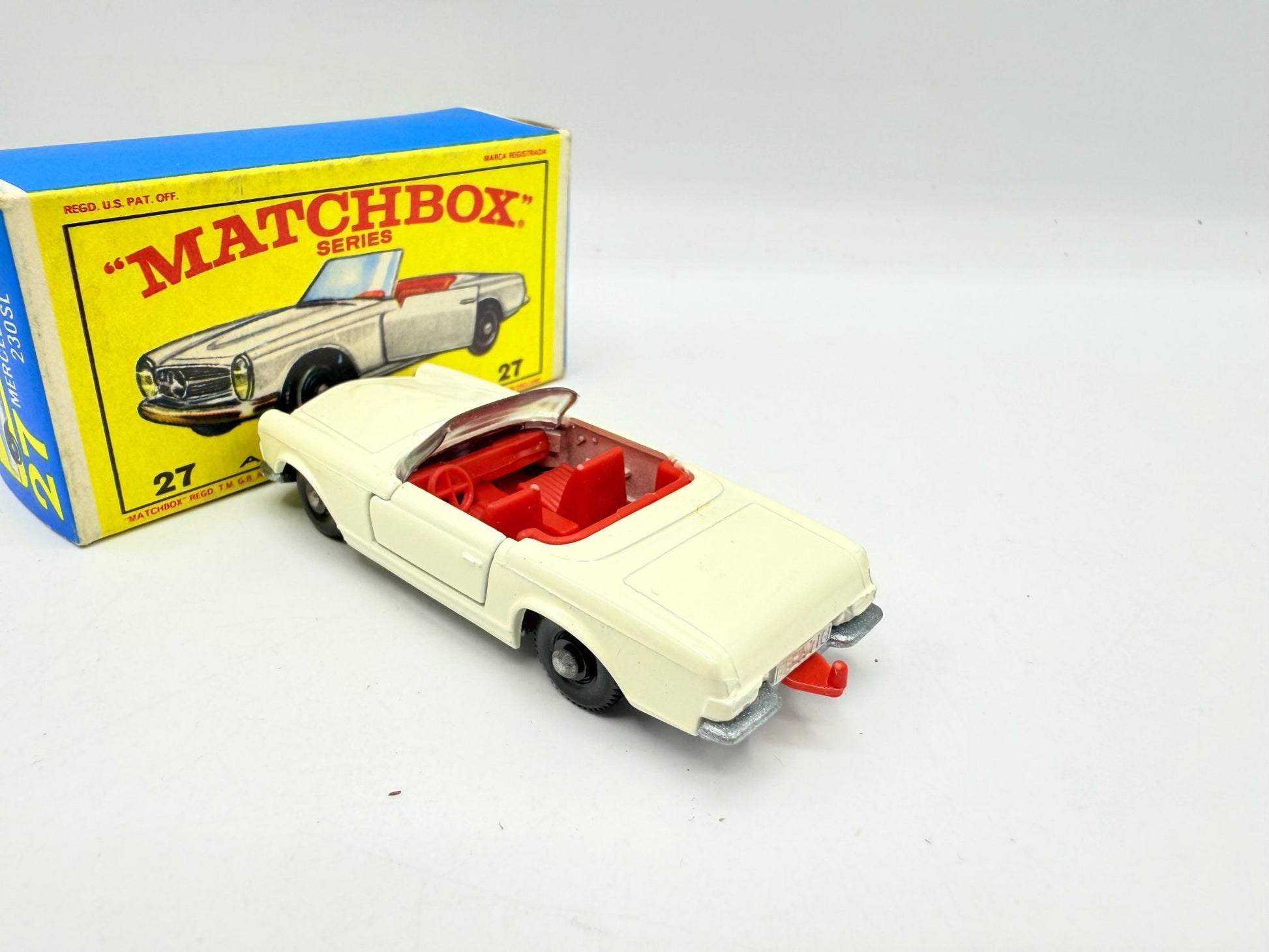 Matchbox Lesney 27d Mercedes - Benz 230SL - Magic Matchbox