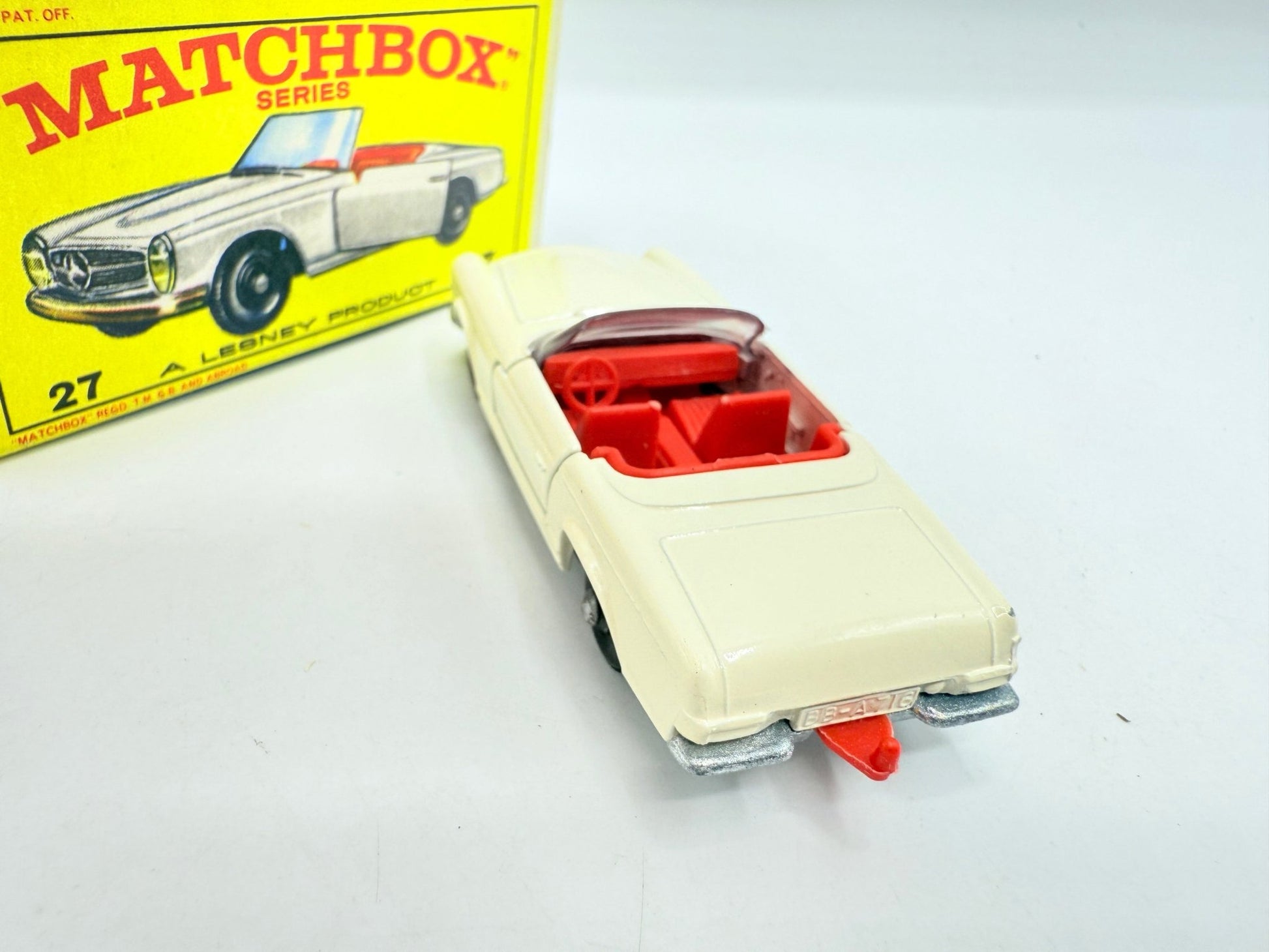 Matchbox Lesney 27d Mercedes - Benz 230SL - Magic Matchbox