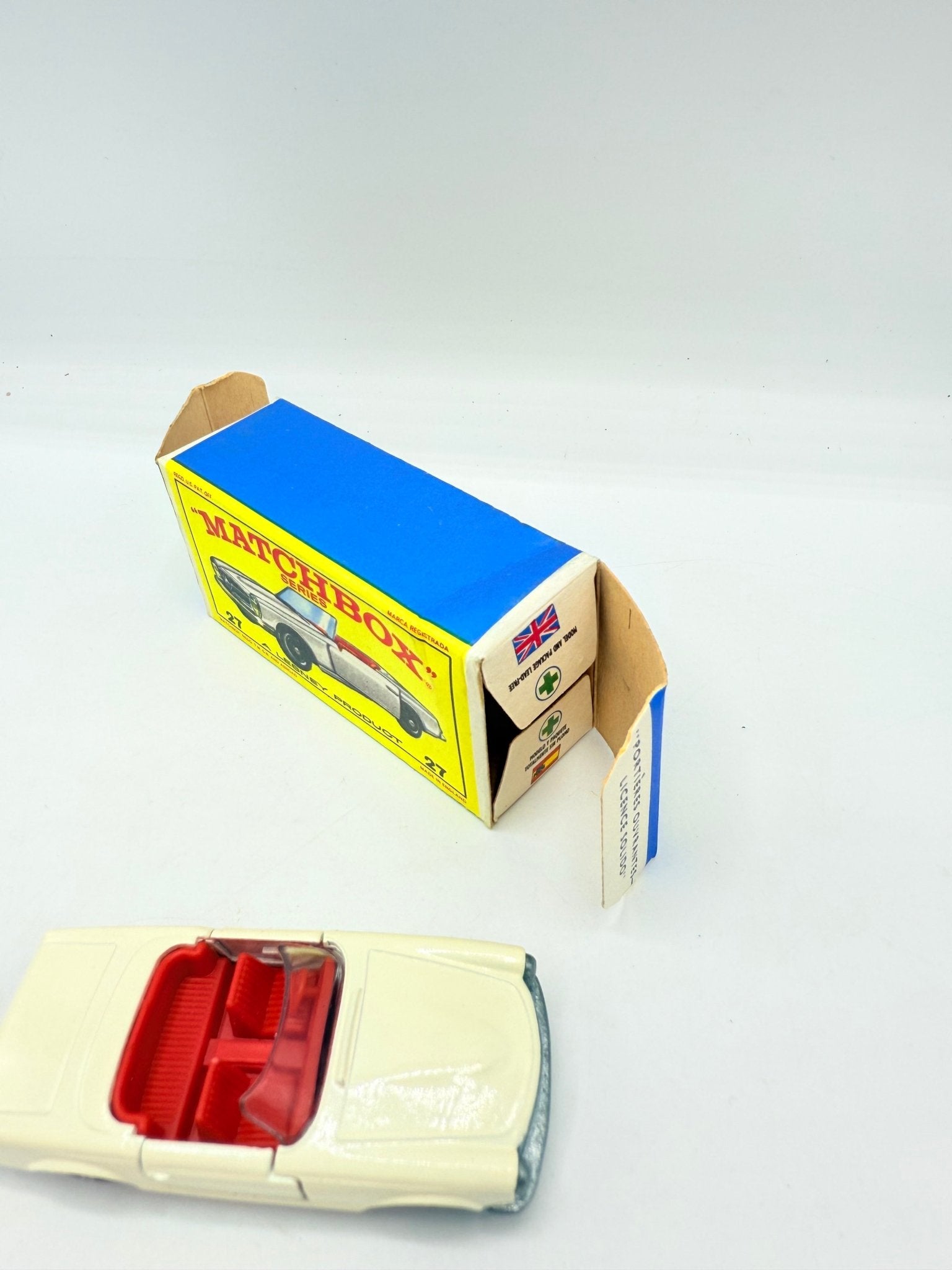 Matchbox Lesney 27d Mercedes - Benz 230SL - Magic Matchbox