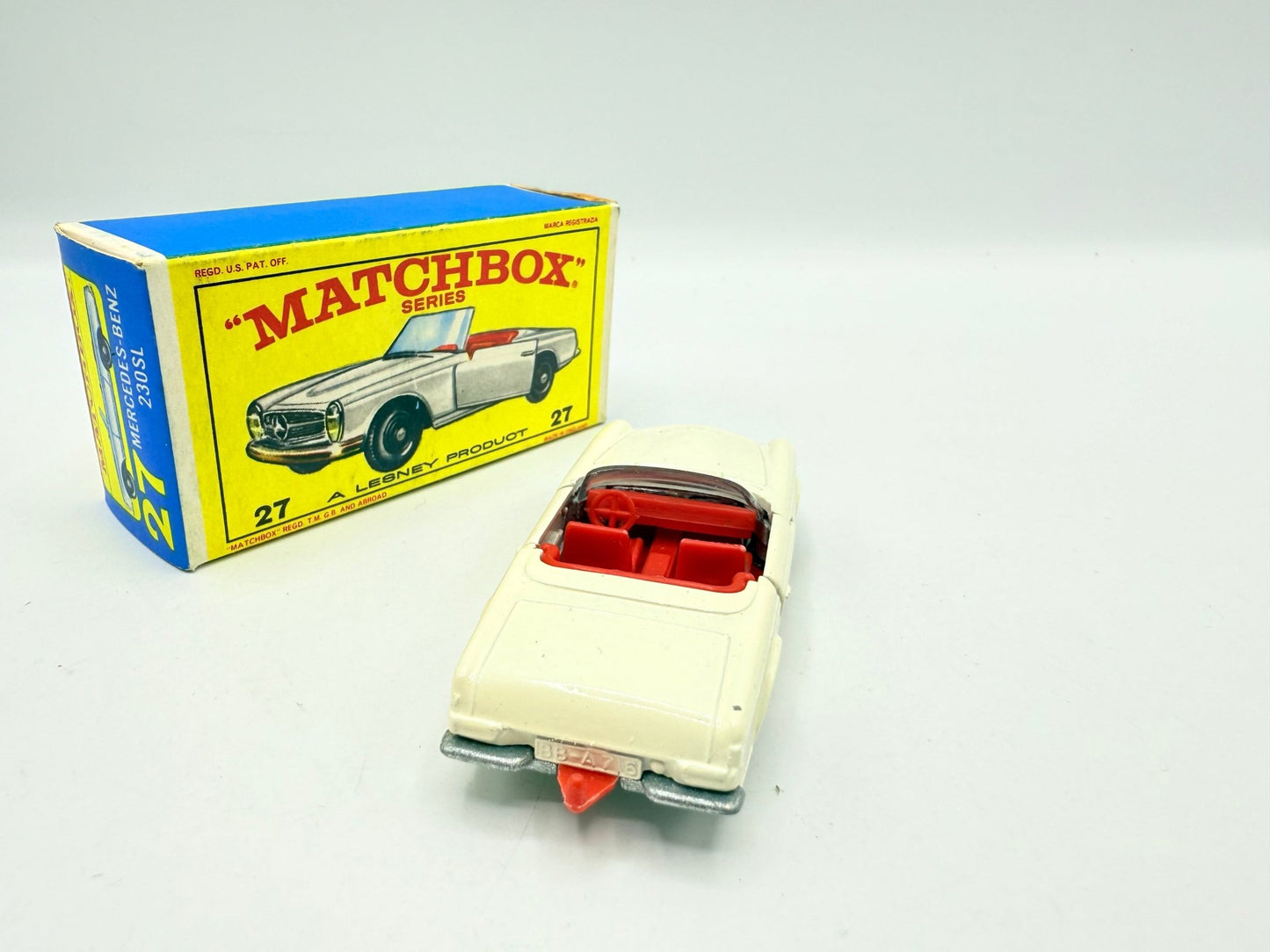Matchbox Lesney 27d Mercedes - Benz 230SL - Magic Matchbox