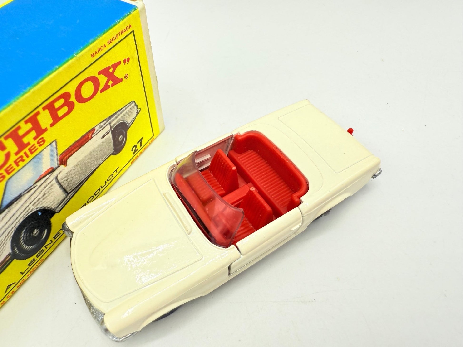 Matchbox Lesney 27d Mercedes - Benz 230SL - Magic Matchbox