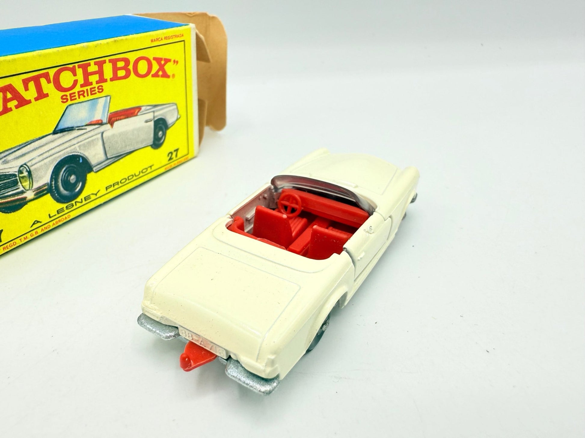 Matchbox Lesney 27d Mercedes - Benz 230SL - Magic Matchbox