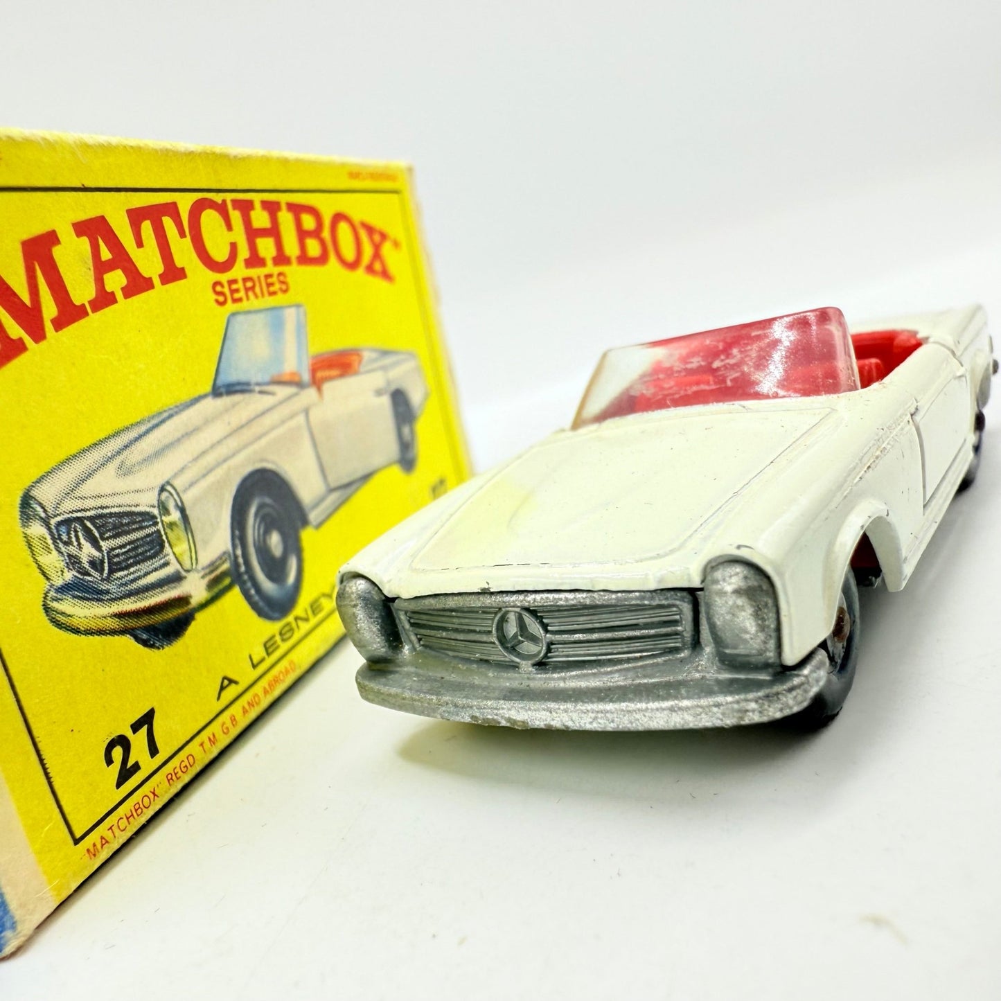 Matchbox Lesney 27d Mercedes - Benz 230SL - Magic Matchbox