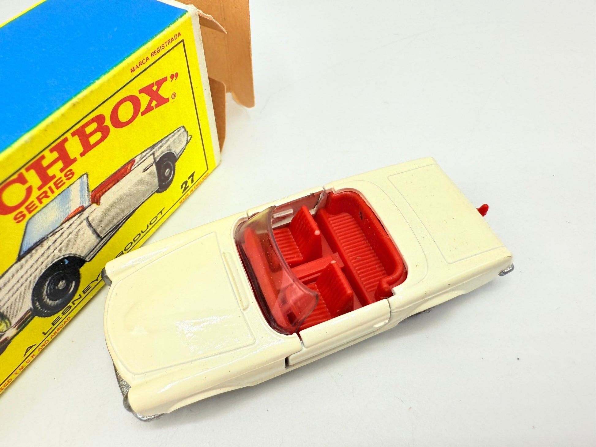 Matchbox Lesney 27d Mercedes - Benz 230SL - Magic Matchbox