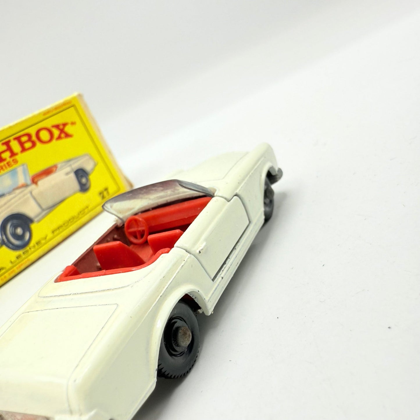 Matchbox Lesney 27d Mercedes - Benz 230SL - Magic Matchbox