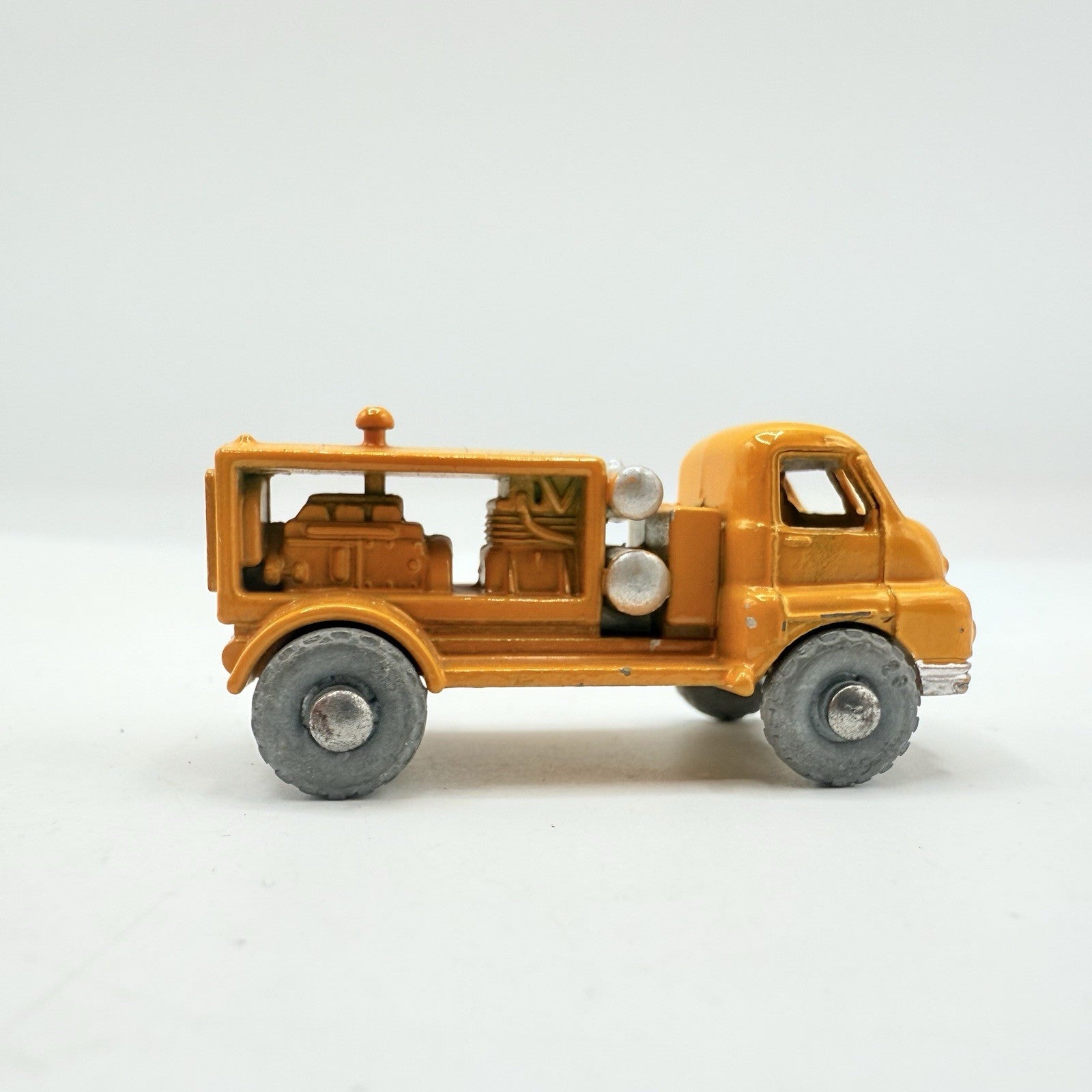 Matchbox Lesney 28a Bedford Compressor - Magic Matchbox