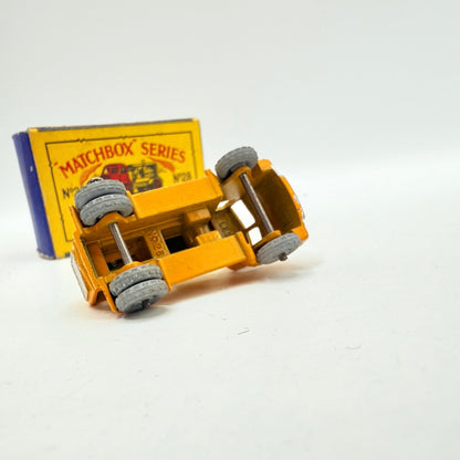 Matchbox Lesney 28a Bedford Compressor Truck MW - Magic Matchbox