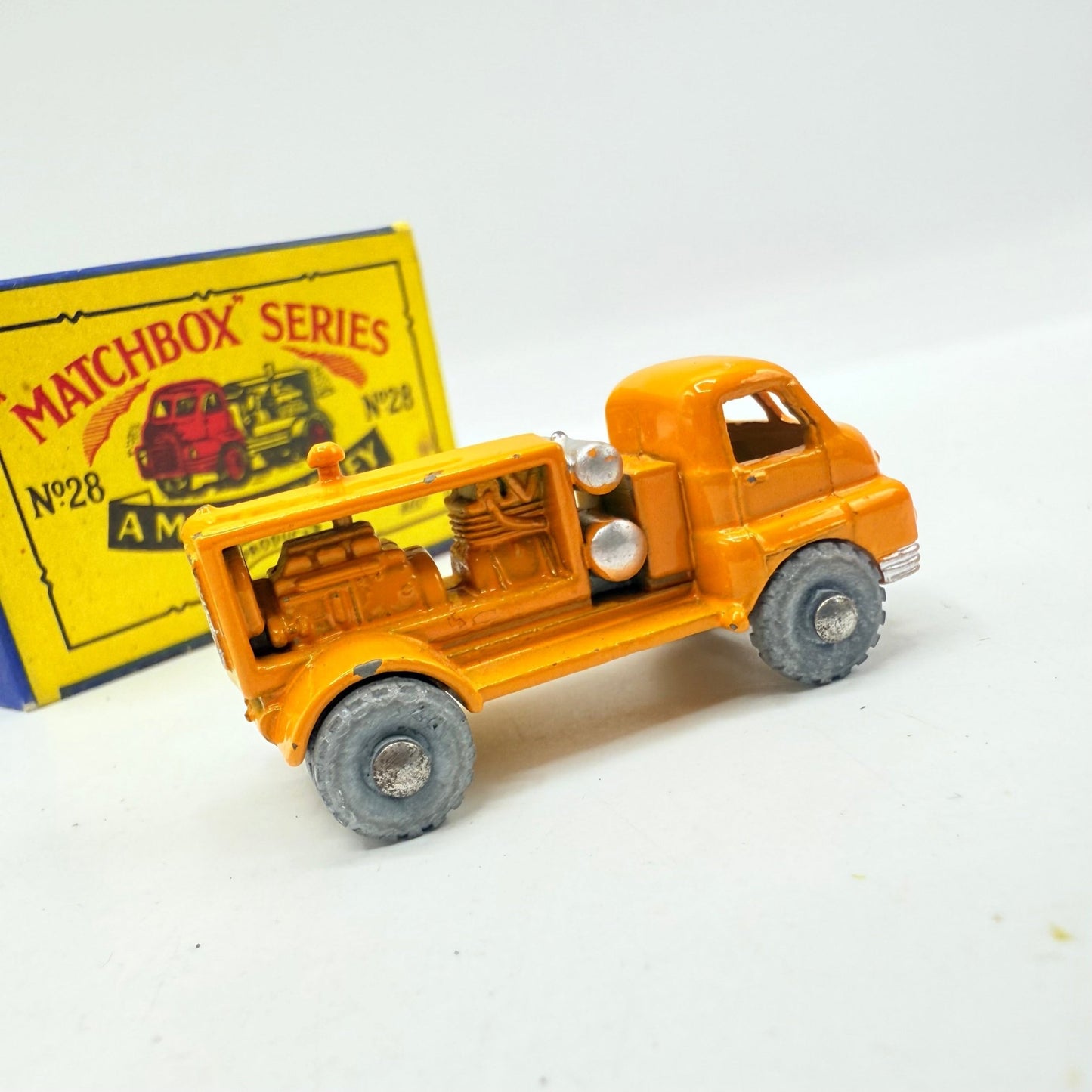 Matchbox Lesney 28a Bedford Compressor Truck MW - Magic Matchbox