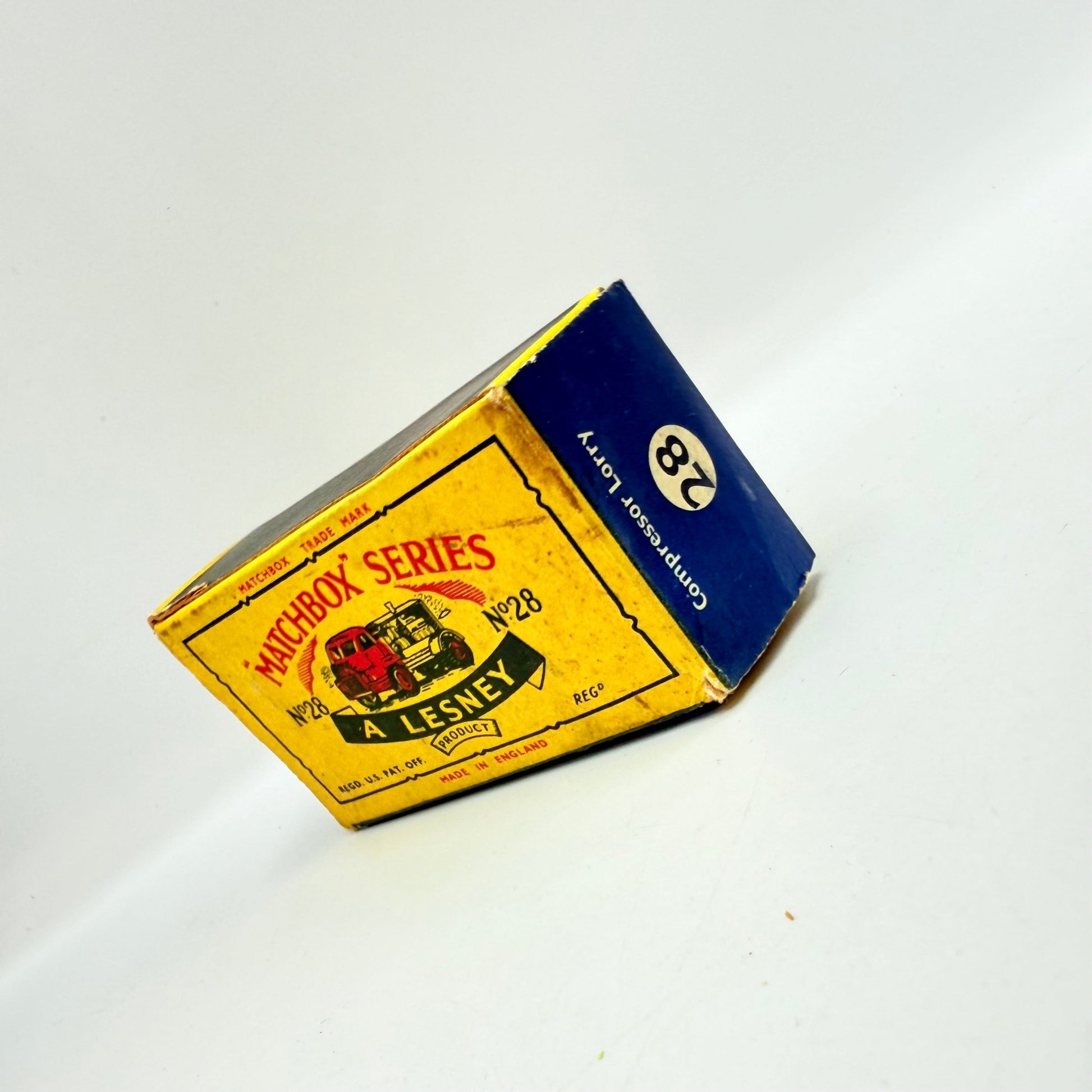 Matchbox Lesney 28b Ford Thames Compressor Truck - Magic Matchbox