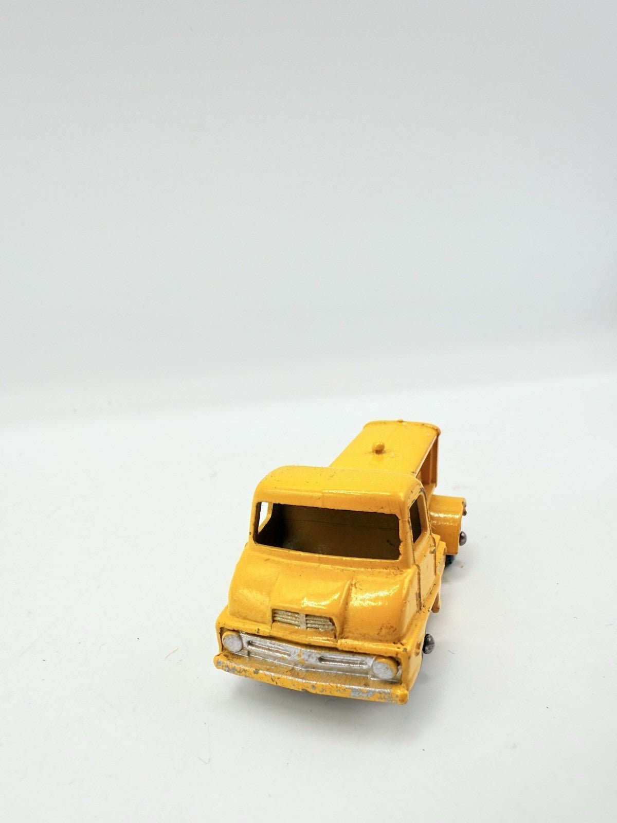 Matchbox Lesney 28b Ford Thames Compressor Truck - Magic Matchbox