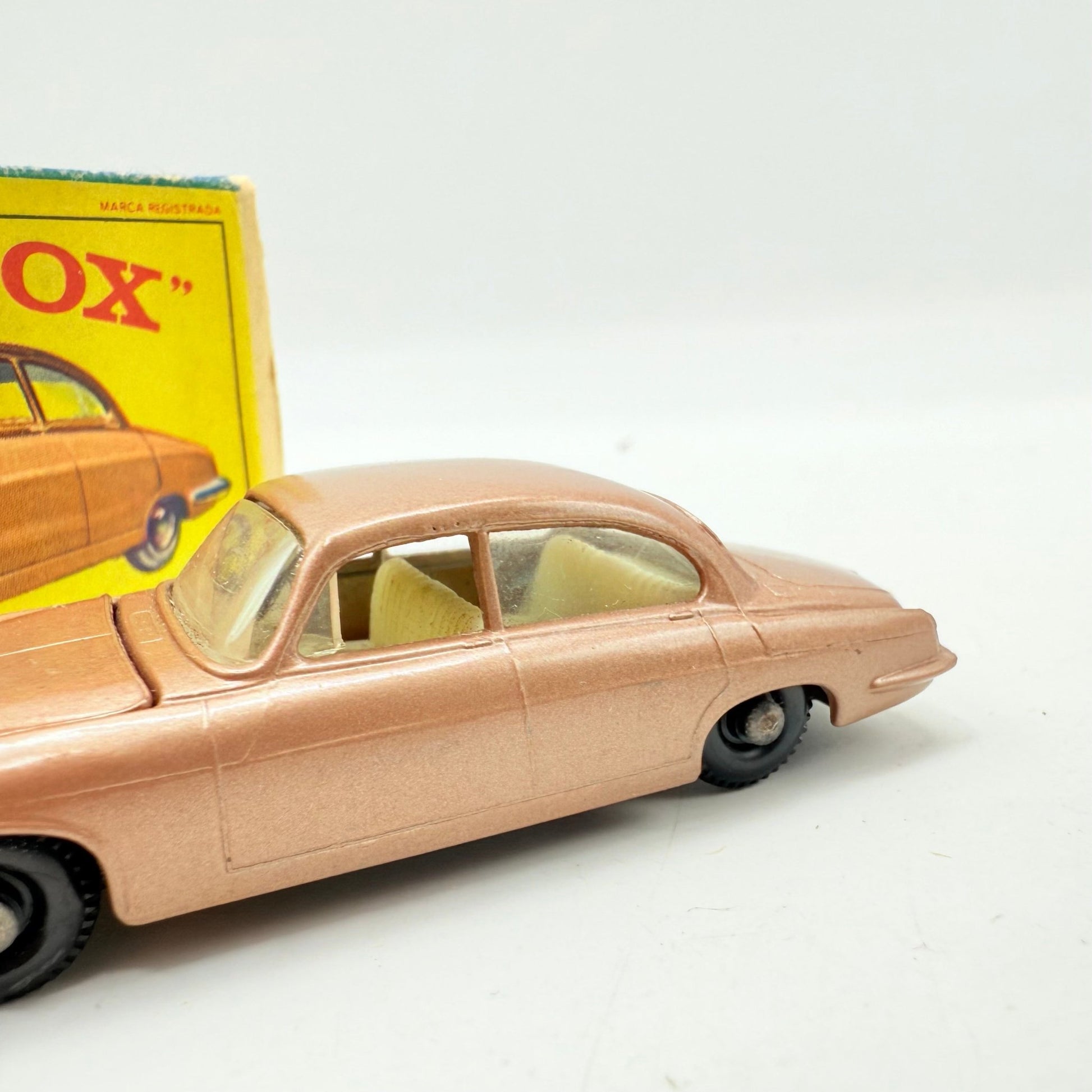 Matchbox Lesney 28c Jaguar Mark II - Magic Matchbox