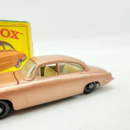 Matchbox Lesney 28c Jaguar Mark II - Magic Matchbox