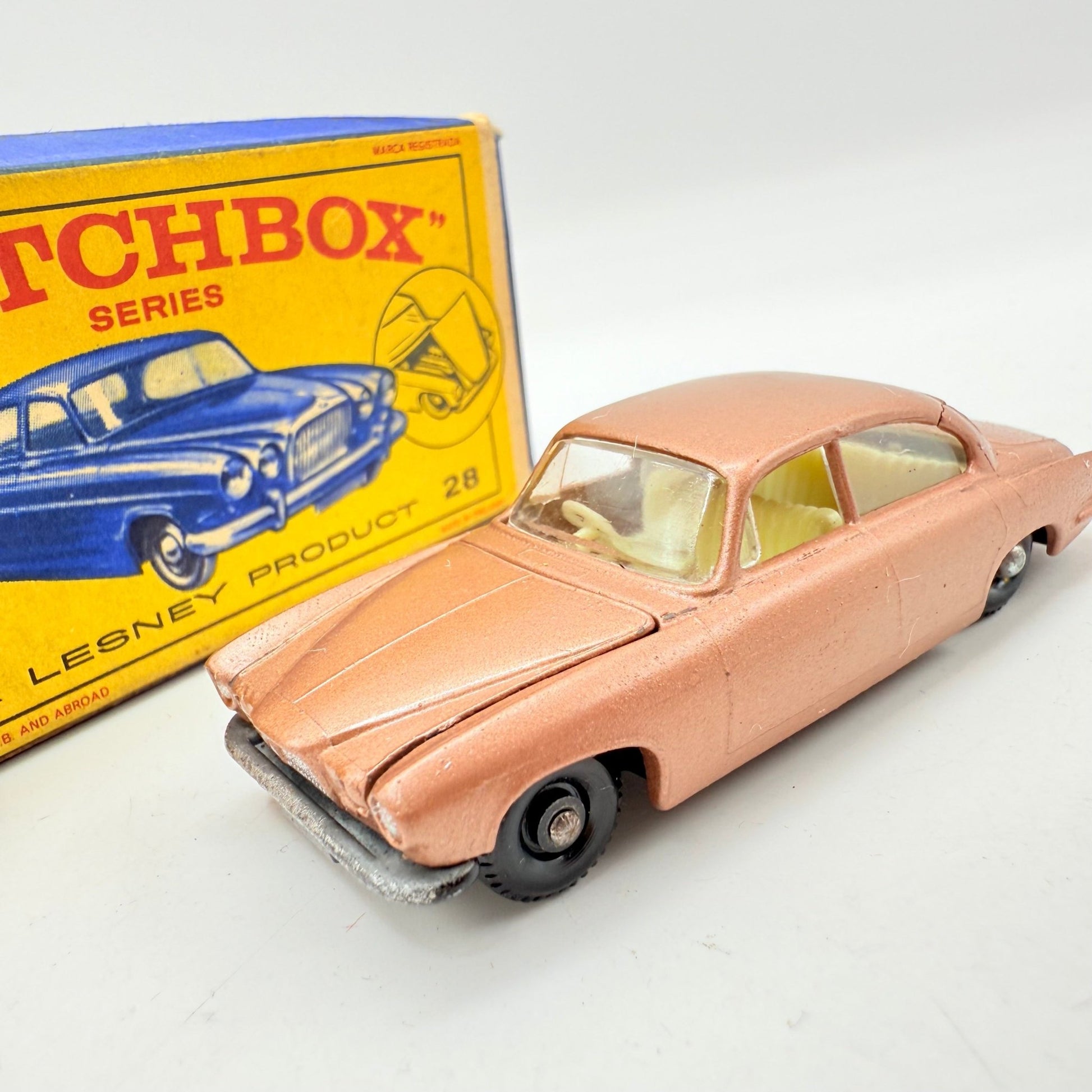Matchbox Lesney 28c Jaguar MKII - Magic Matchbox