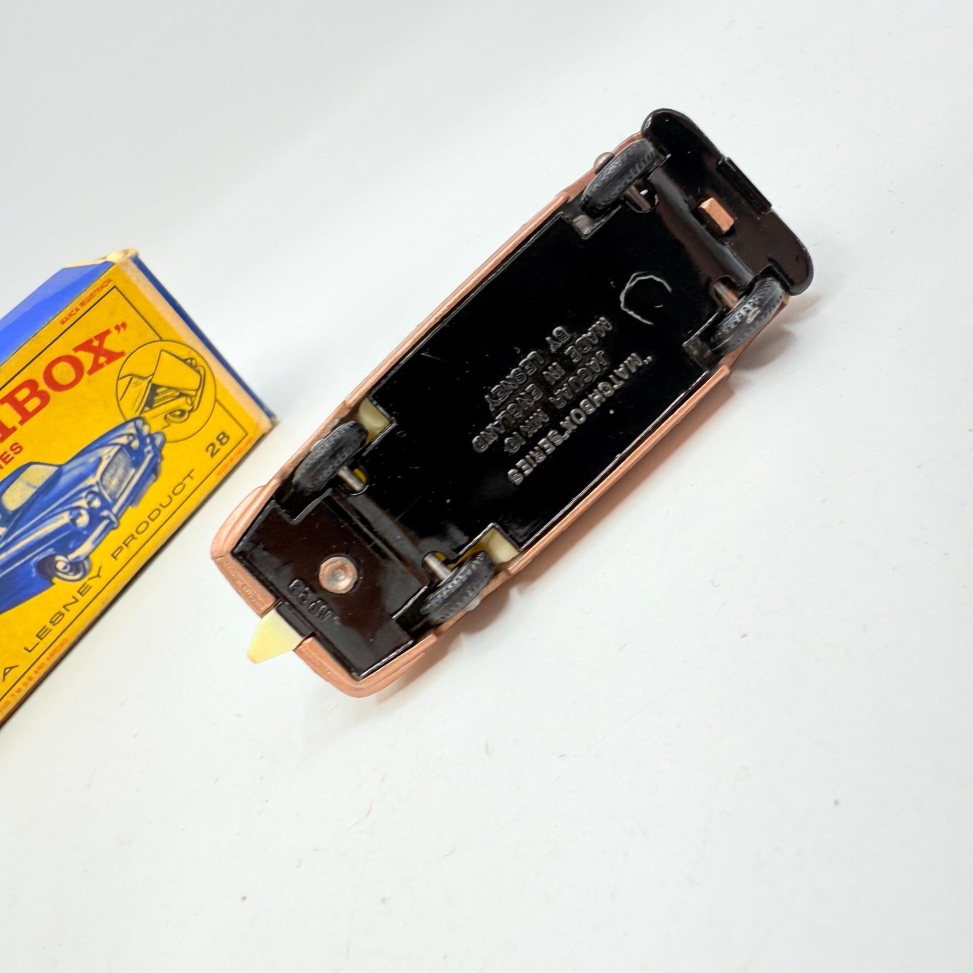 Matchbox Lesney 28c Jaguar MKII - Magic Matchbox