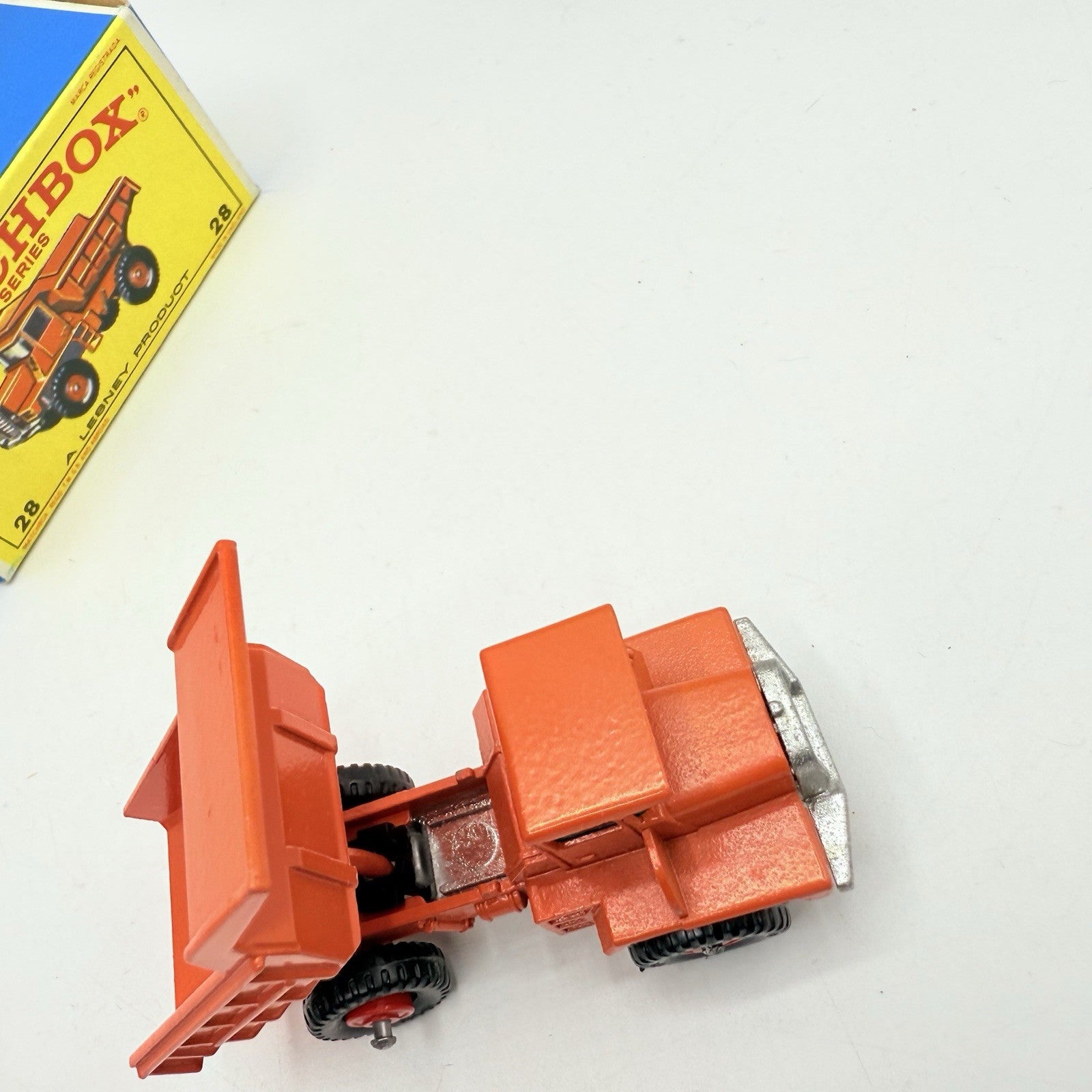 Matchbox Lesney 28d Mack Dump Truck With Red Hubs - Magic Matchbox