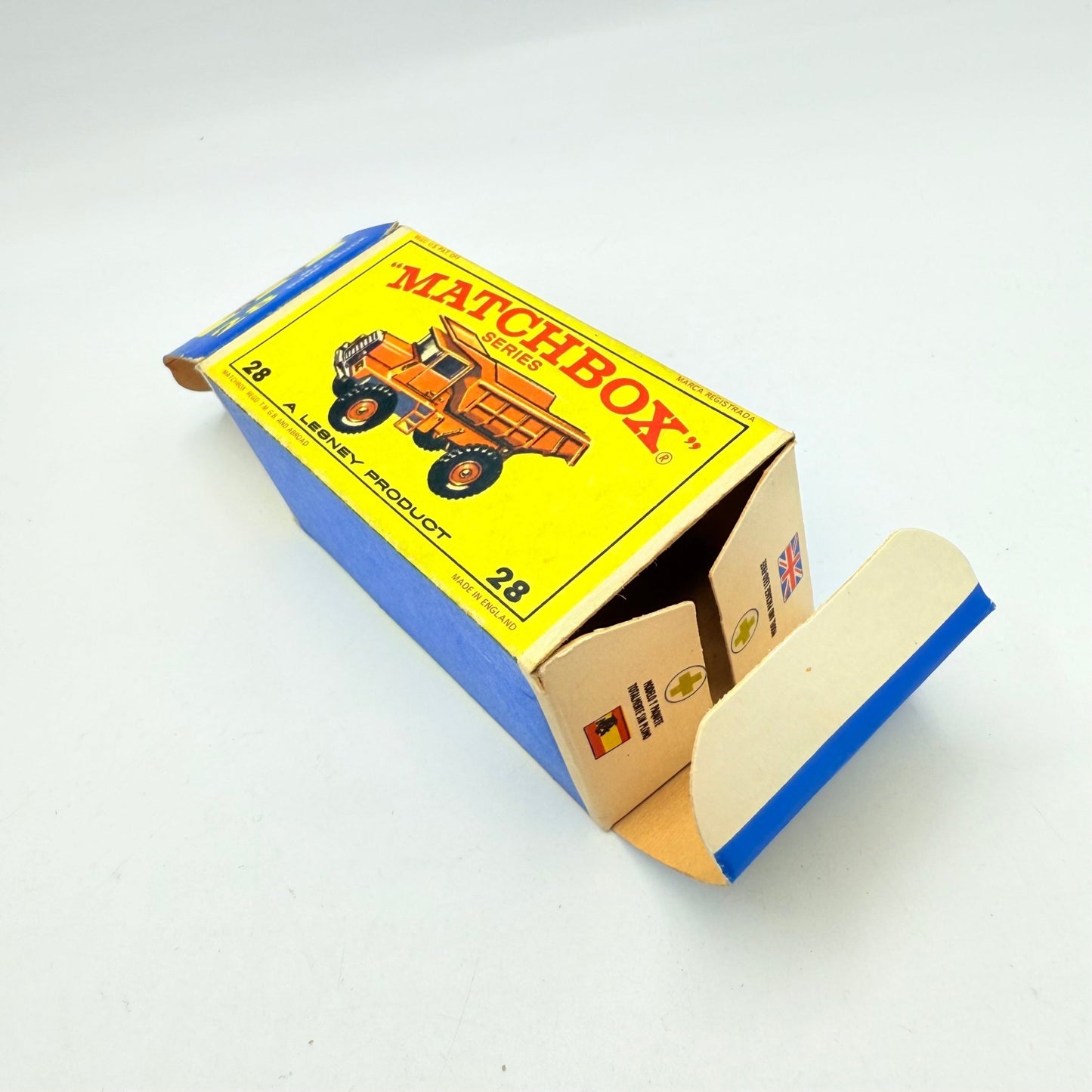 Matchbox Lesney 28d Mack Dump Truck With Red Hubs - Magic Matchbox