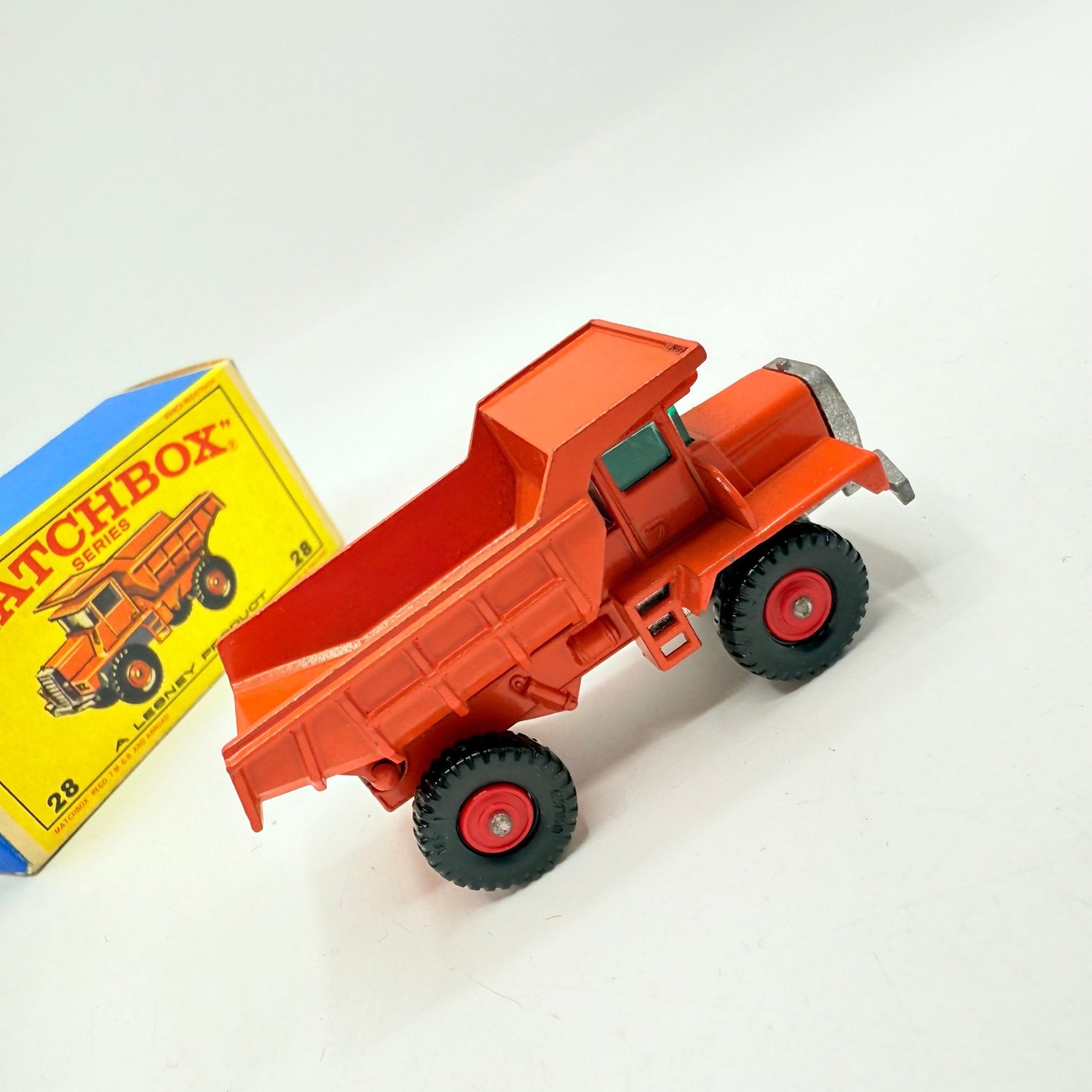 Matchbox Lesney 28d Mack Dump Truck With Red Hubs - Magic Matchbox
