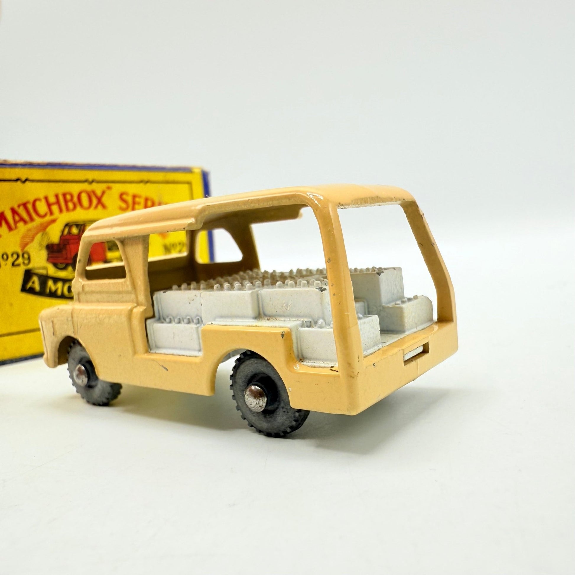 Matchbox Lesney 29a Bedford Milk Float Van MW - Magic Matchbox