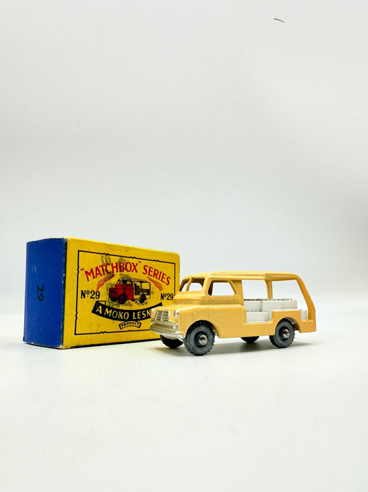 Matchbox Lesney 29a Bedford Milk Float Van MW - Magic Matchbox